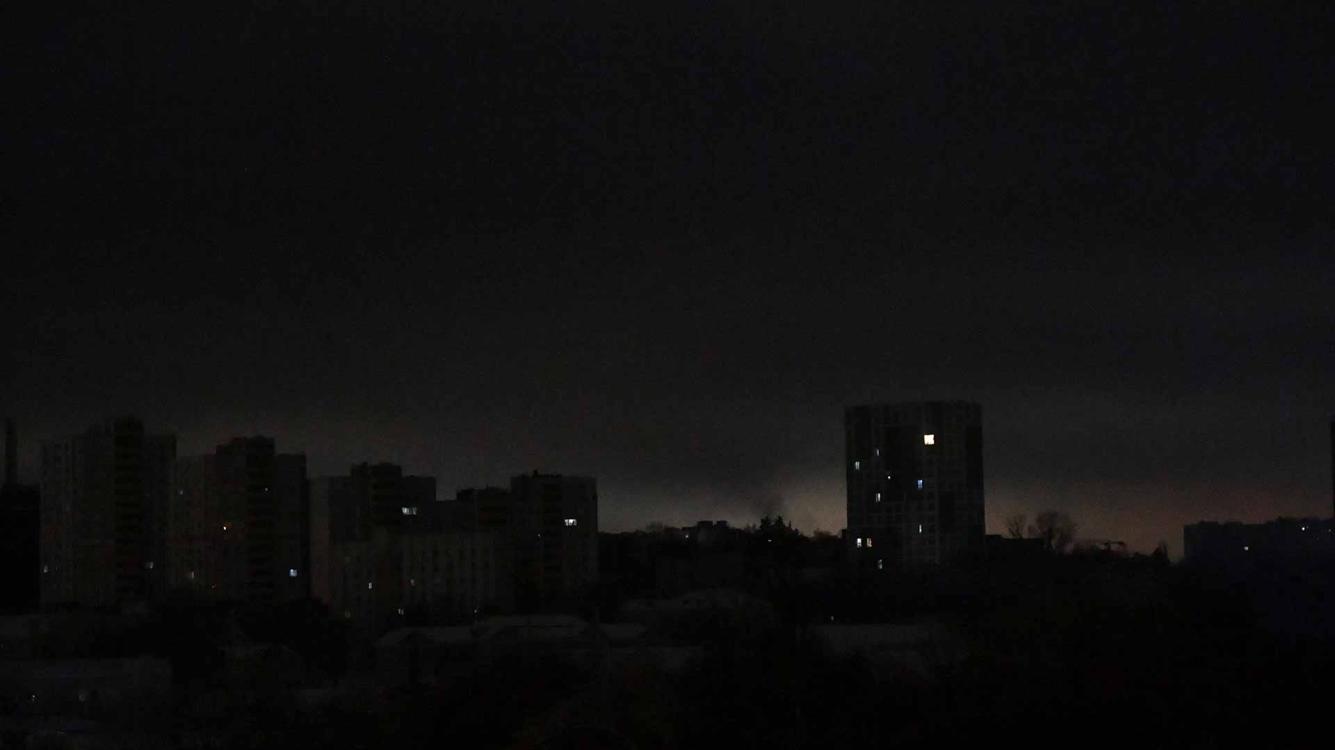 صورة بعنوان: أوكرانيا تقنن إمدادات الكهرباء بعد ضربات روسية 