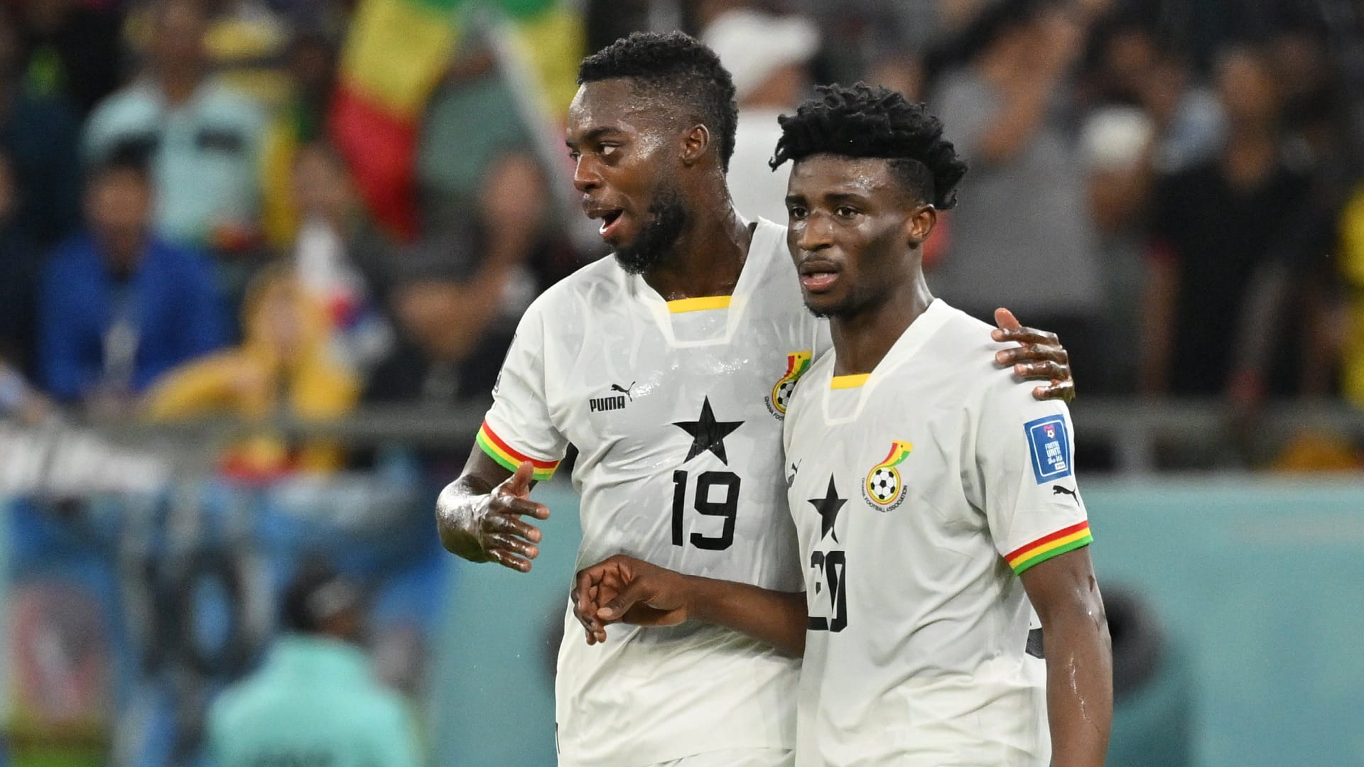 Image for the title: Ghana beats South Korea 3-2 to keep World Cup hopes alive 