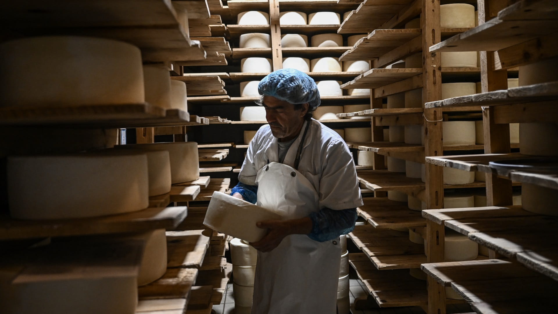 Image for the title: Celebrated Greek cheesemakers brought low by inflation 