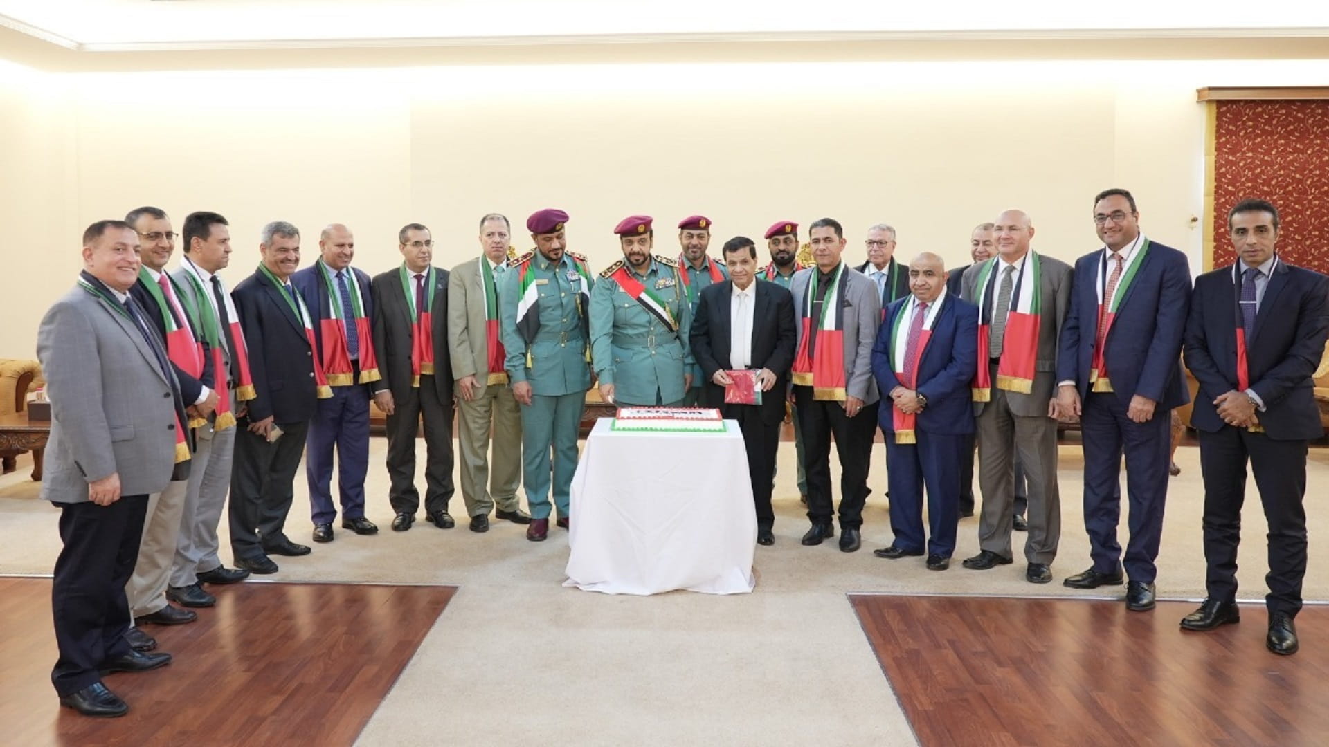 صورة بعنوان: أكاديمية العلوم الشرطية تحتفل باليوم الوطني الـ 51 