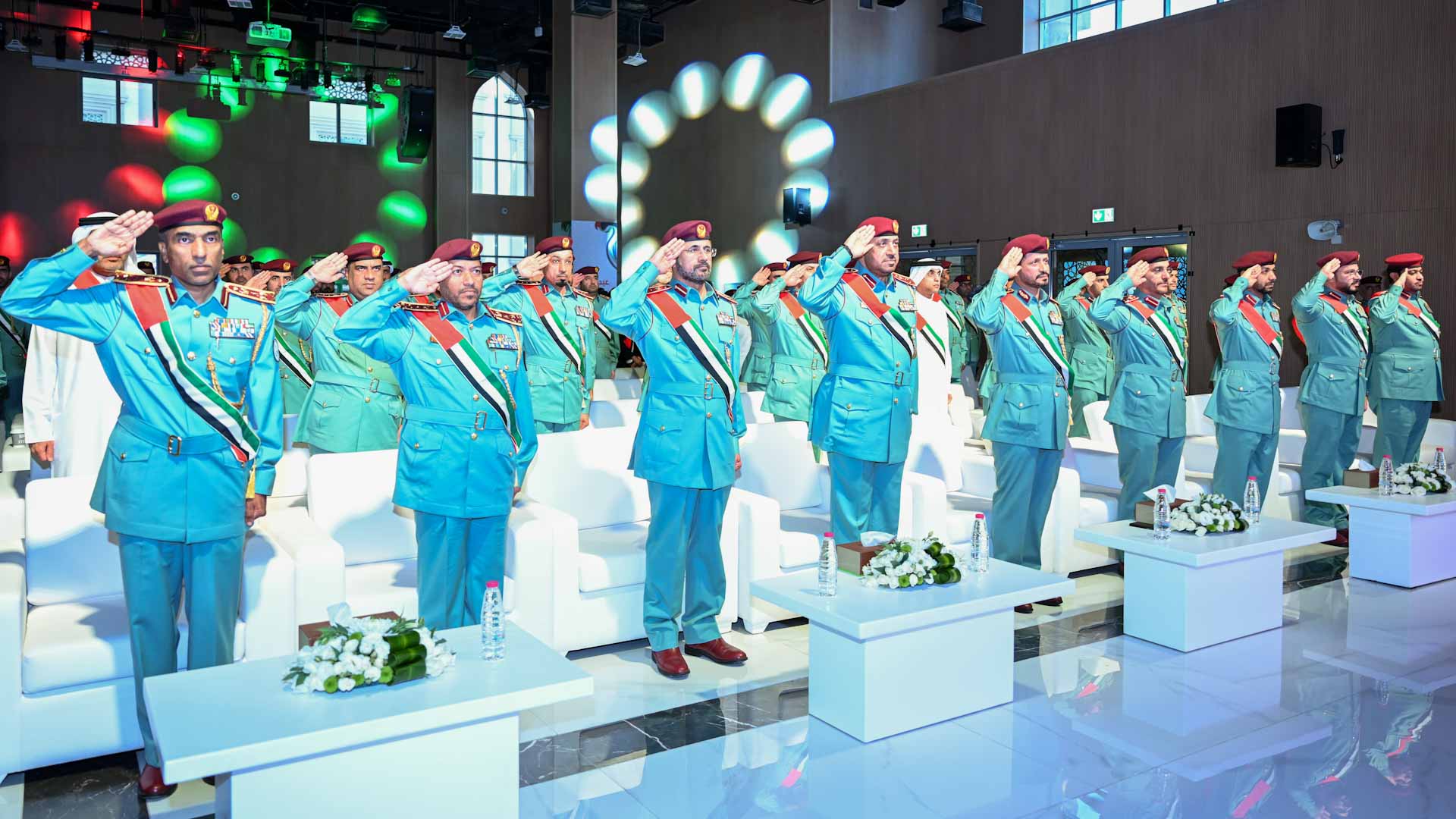 صورة بعنوان: اللواء الشامسي يشهد احتفال شرطة الشارقة بعيد الاتحاد الــ51 