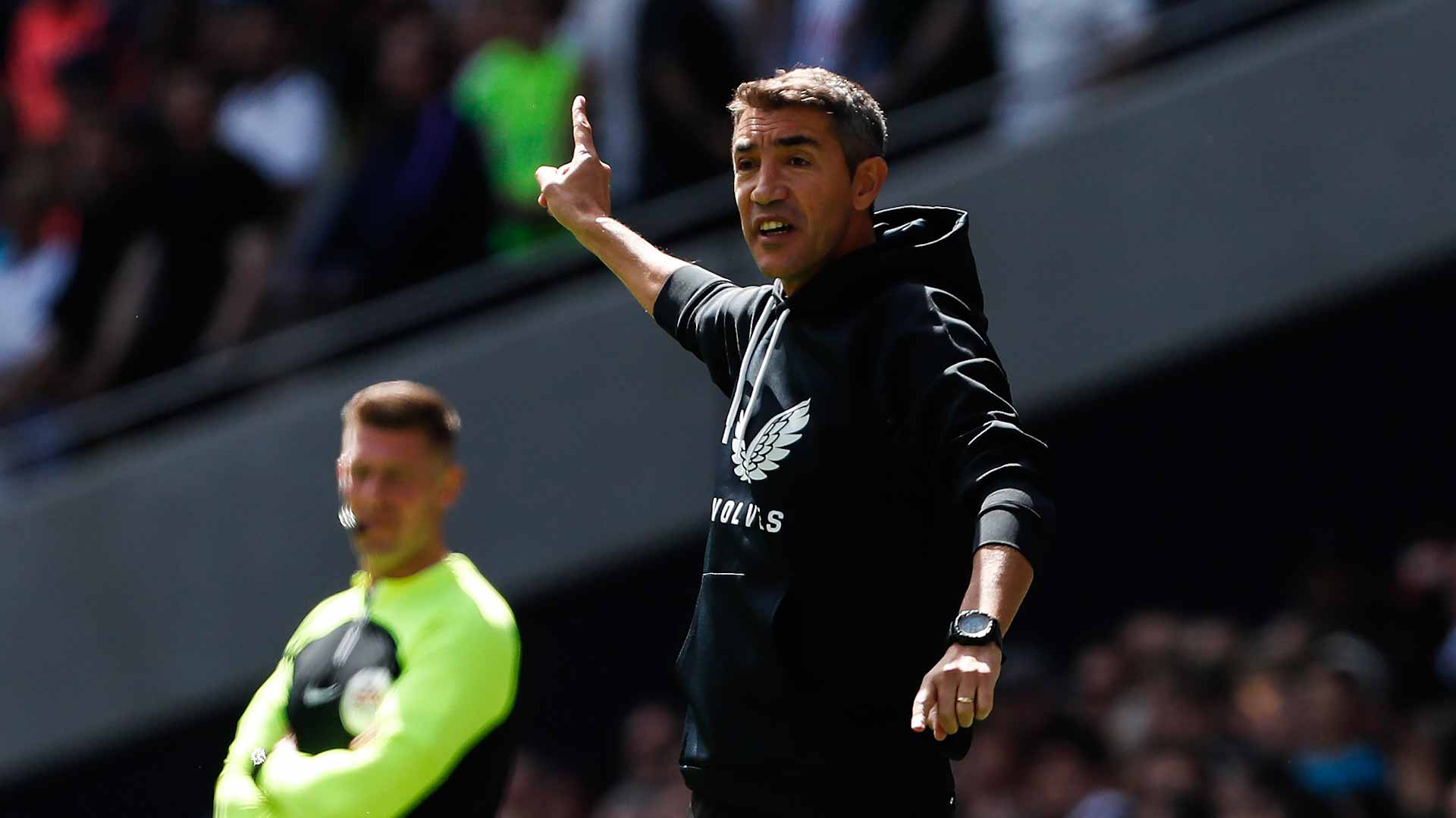 صورة بعنوان: نادي وولفرهامبتون الإنجليزي يقيل مدربه برونو لاج 