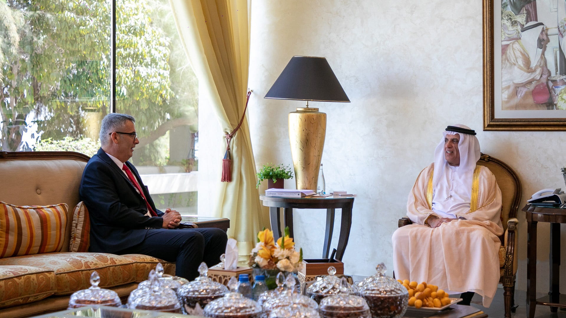 صورة بعنوان: حاكم رأس الخيمة يستقبل سفير كوسوفو 