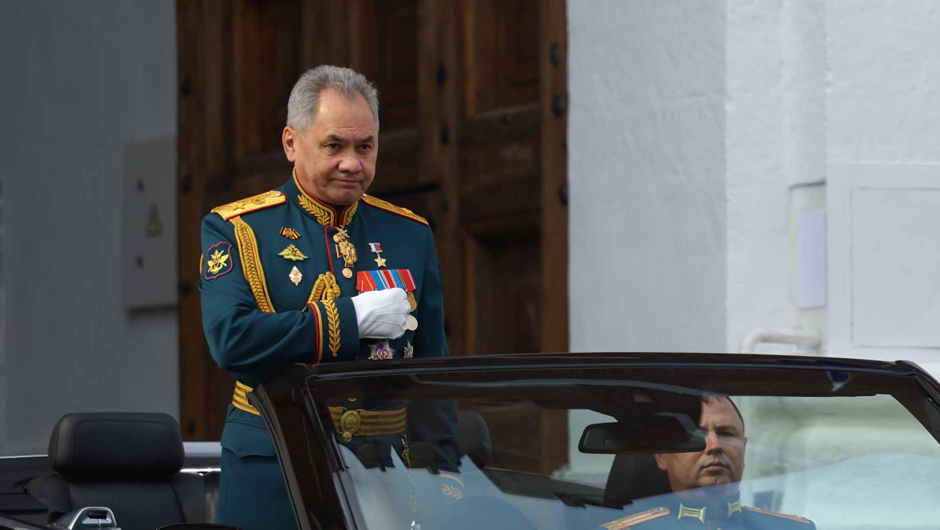 صورة بعنوان: روسيا تستدعي أكثر من 200 ألف شخص للخدمة العسكرية حتى الآن  