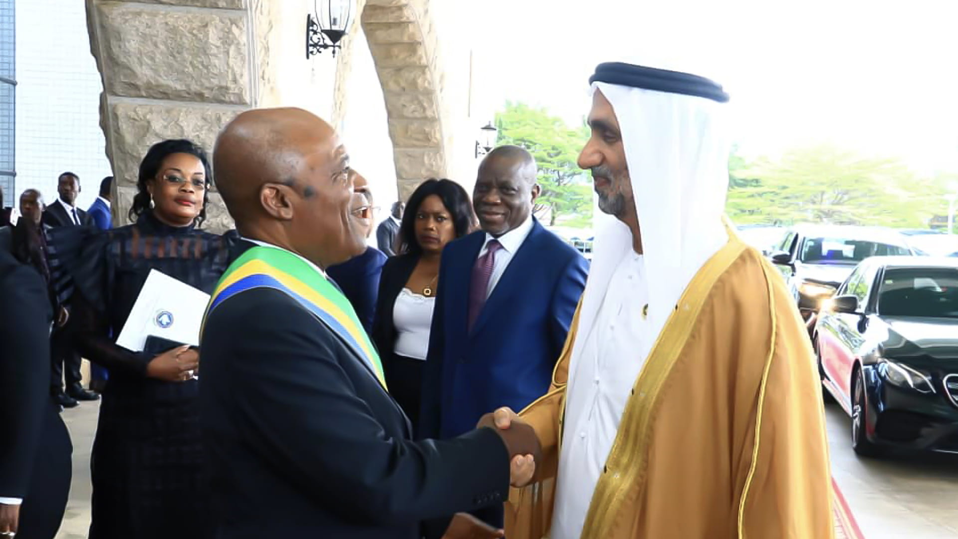 صورة بعنوان: الجروان يحضر حفل دور الانعقاد الأول للمجلس الوطني الغابوني 