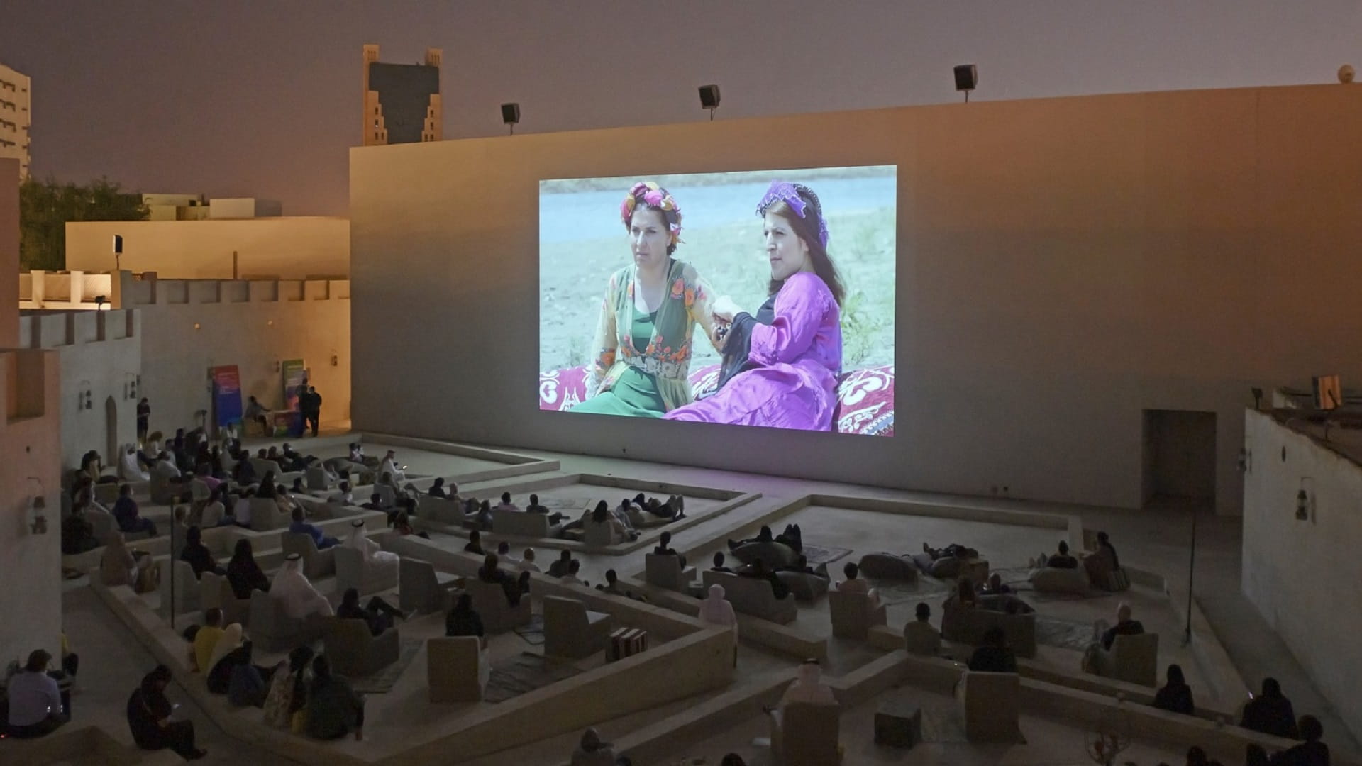 صورة بعنوان: الشارقة للفنون تعلن برنامج النسخة الخامسة من "منصة الأفلام" 