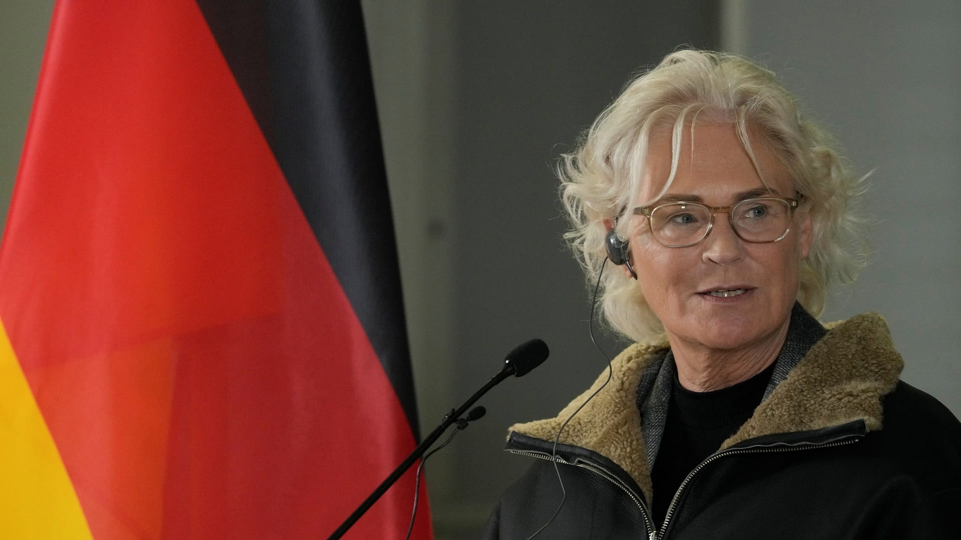 صورة بعنوان: وزارة الدفاع: ألمانيا تسلم أوكرانيا منظومة دفاع جوي خلال أيام 