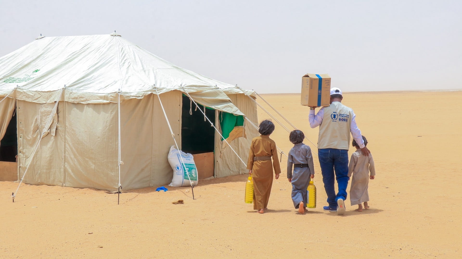 Image for the title: WFP calls for action to avoid another year of record hunger 