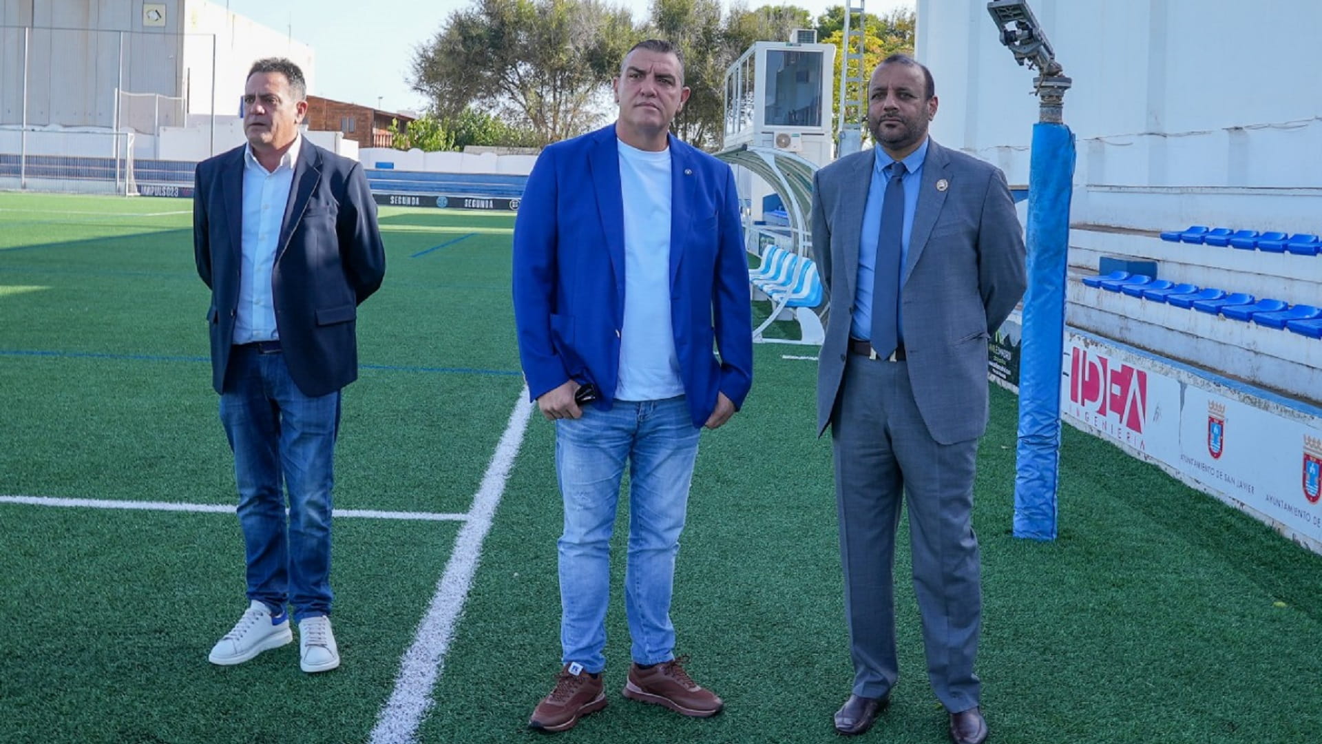 صورة بعنوان: رئيس مجلس الشارقة الرياضي يثمن تجربة احتراف سرور في إسبانيا  