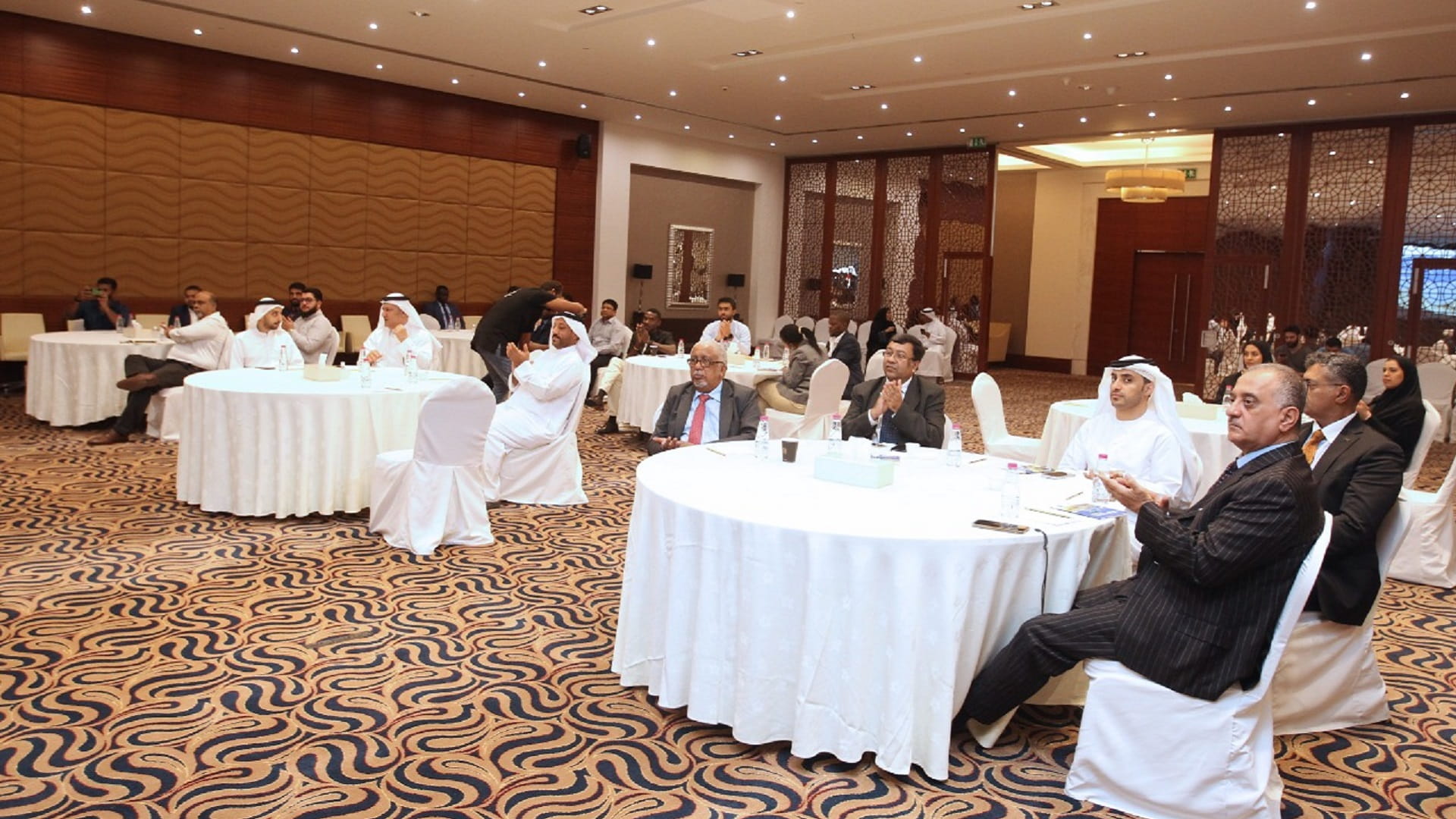 صورة بعنوان: "غرفة الشارقة" و"سفارة أوغندا" تتفقان على رفع مستوى التنسيق  