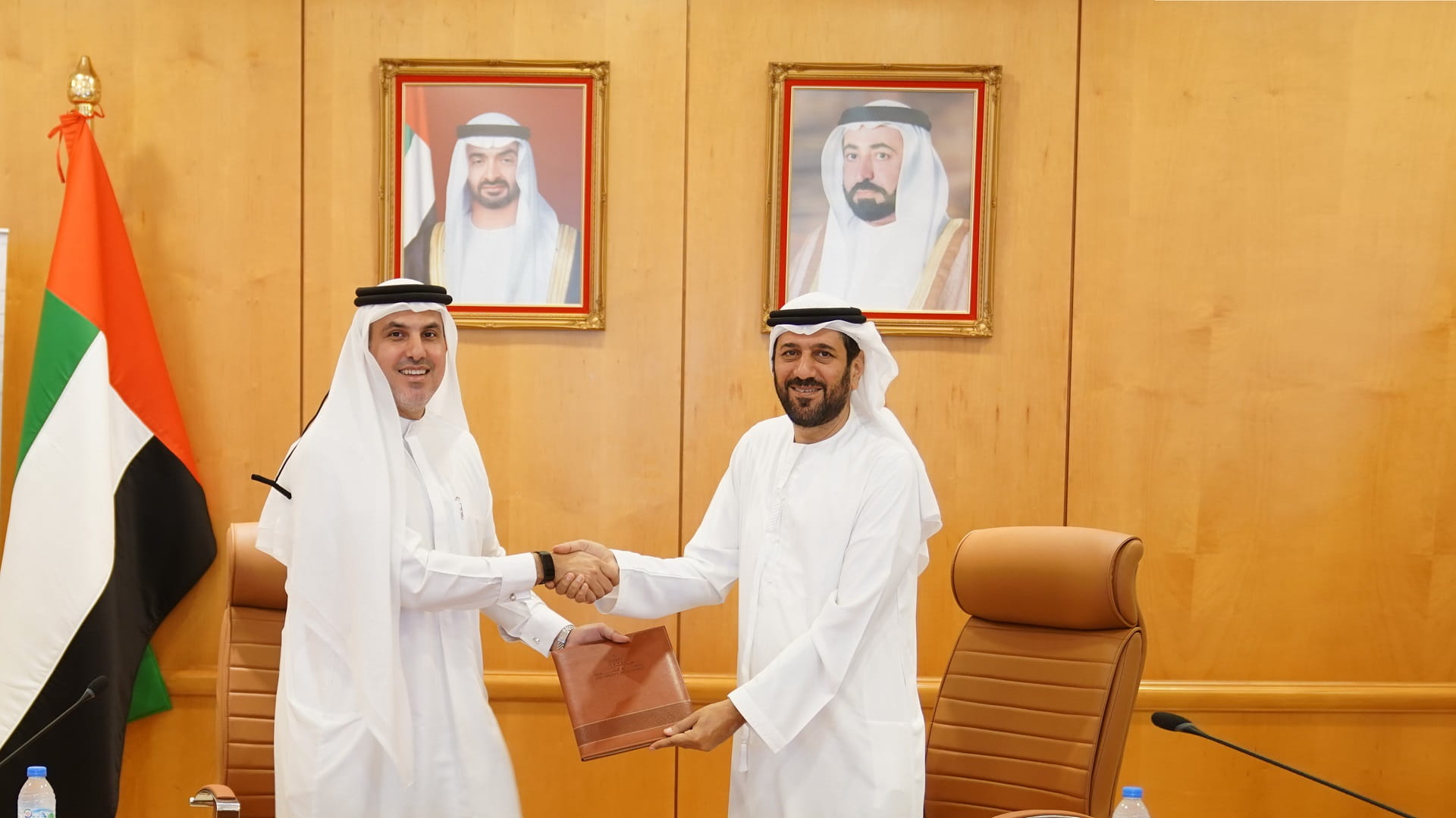 صورة بعنوان: جامعة الشارقة توقع مذكرة تفاهم مع شركة كابيزونا الاستثمارية 