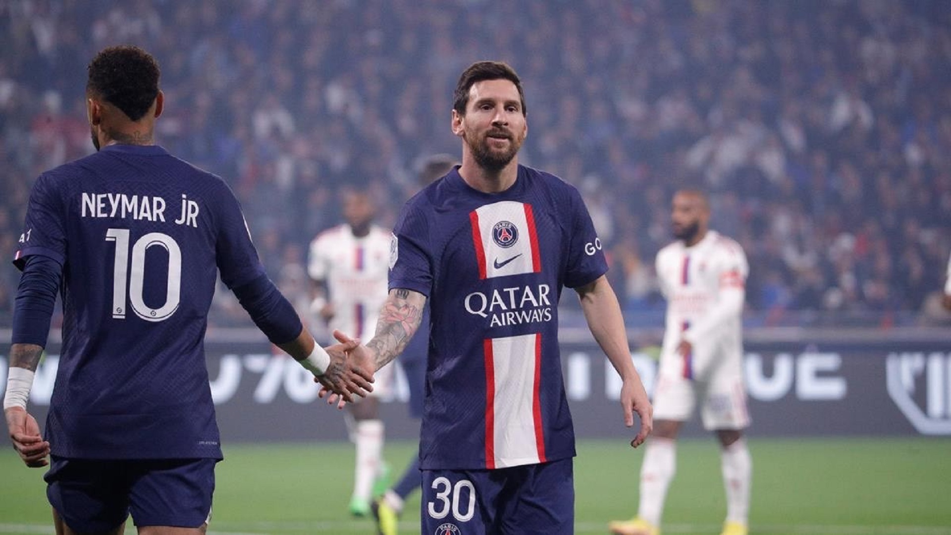 صورة بعنوان: ميسي يتوج بجائزة أفضل لاعب في الدوري الفرنسي عن سبتمبر 