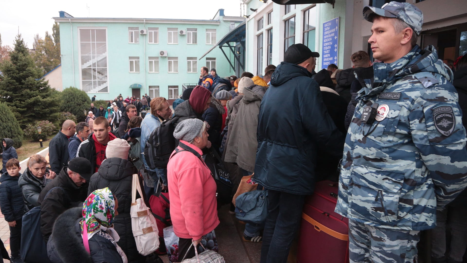 صورة بعنوان: أوكرانيا تستعيد 88 بلدة في خيرسون وروسيا تحول المدينة إلى "حصن" 