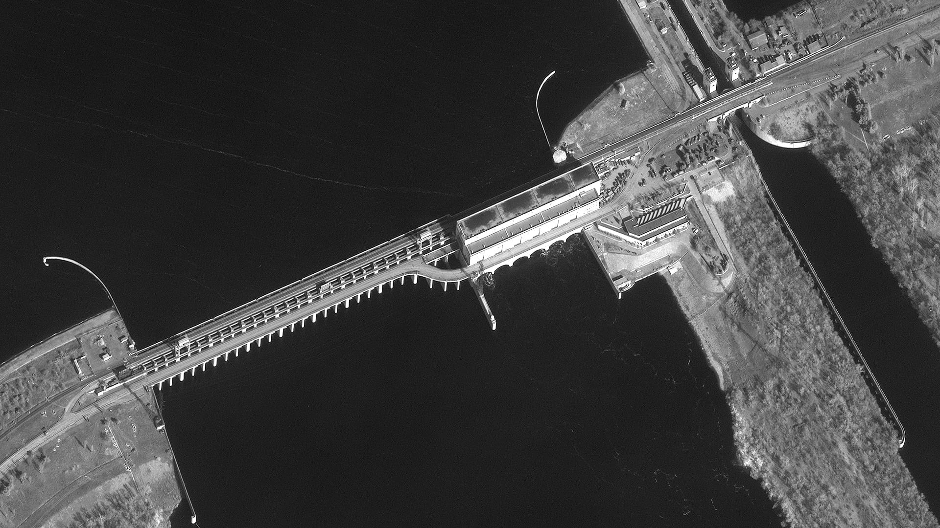 Image for the title: Ukraine PM calls for international monitoring at Kakhovka dam 