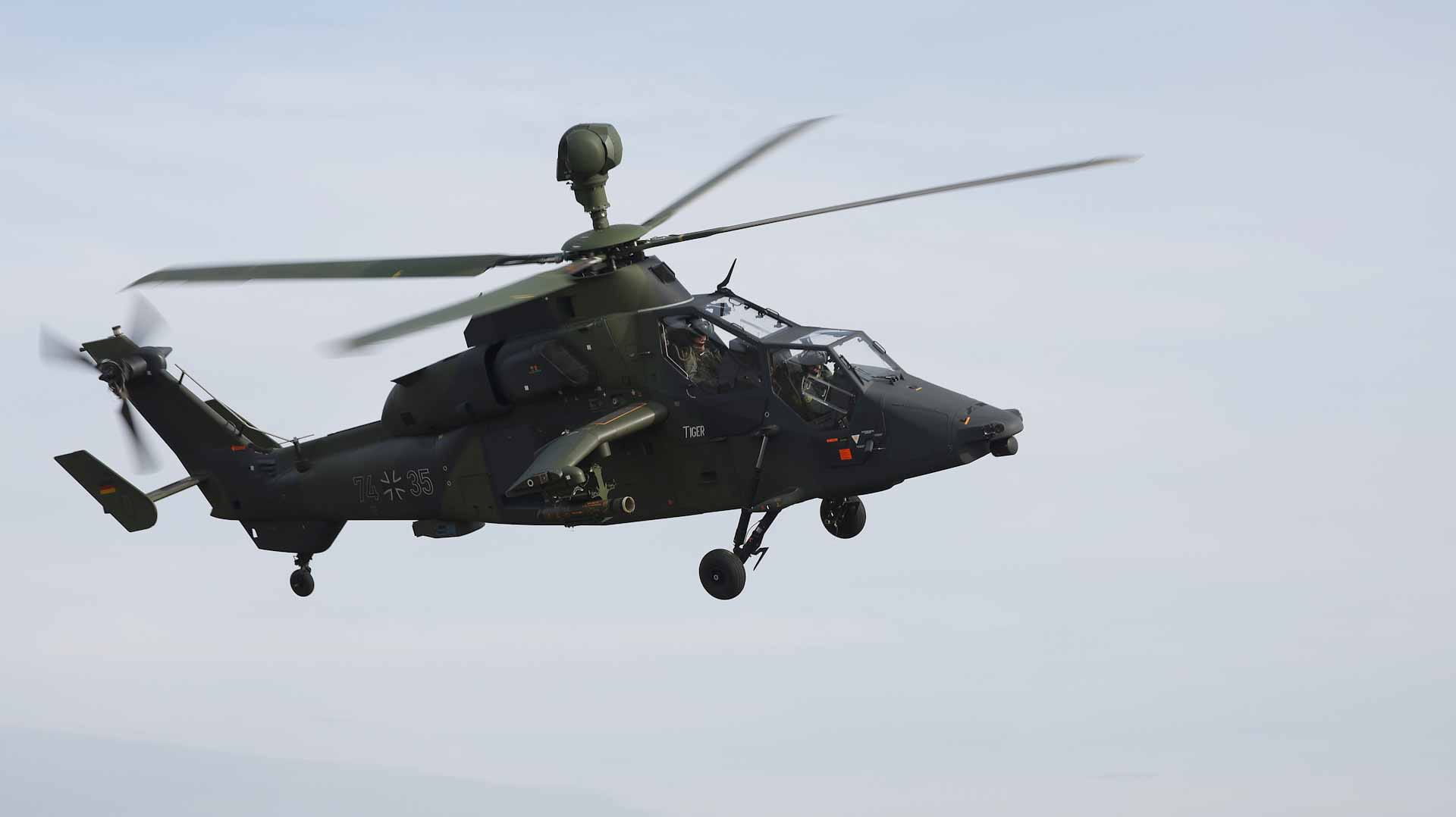 Image for the title: Five Indian soldiers killed in chopper crash near China border 