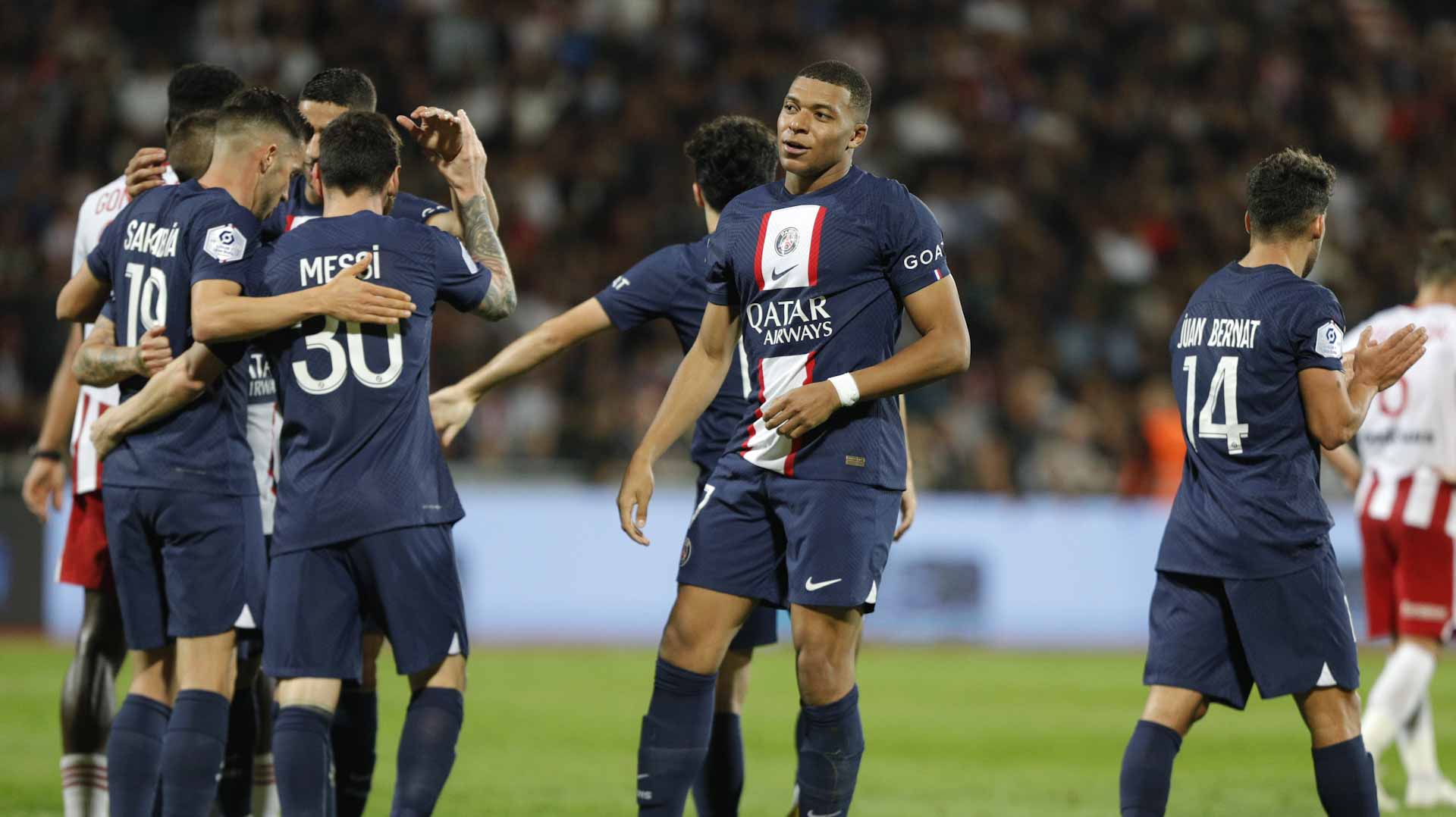 Image for the title: Mbappe nabs double as PSG see off Ajaccio 