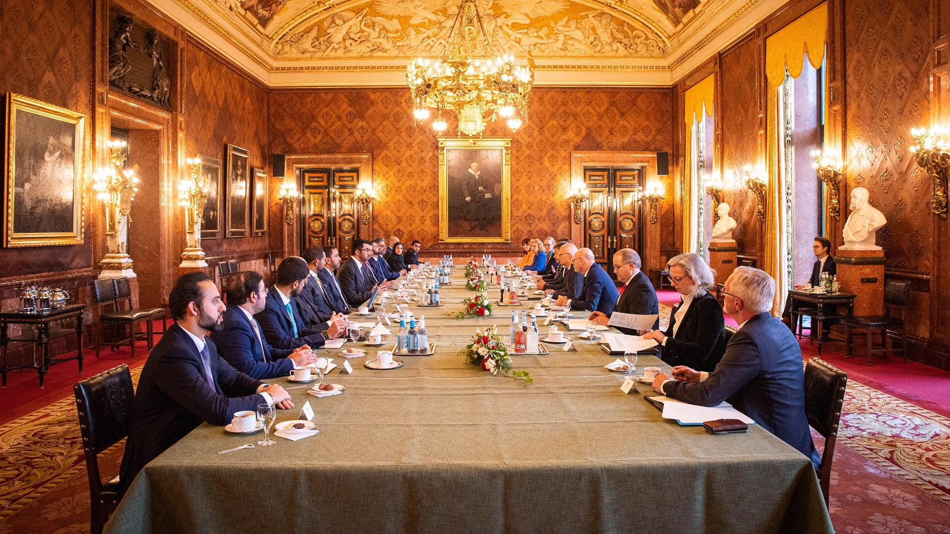 صورة بعنوان: الإمارات تستعرض بألمانيا استراتيجيتها الصناعية وفرصها الاستثمارية 