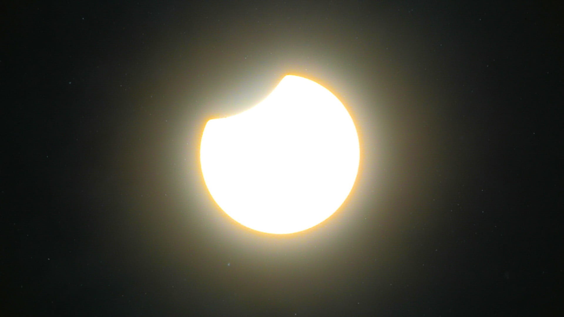 Image for the title: Partial solar eclipse from Iceland to India on Tuesday 