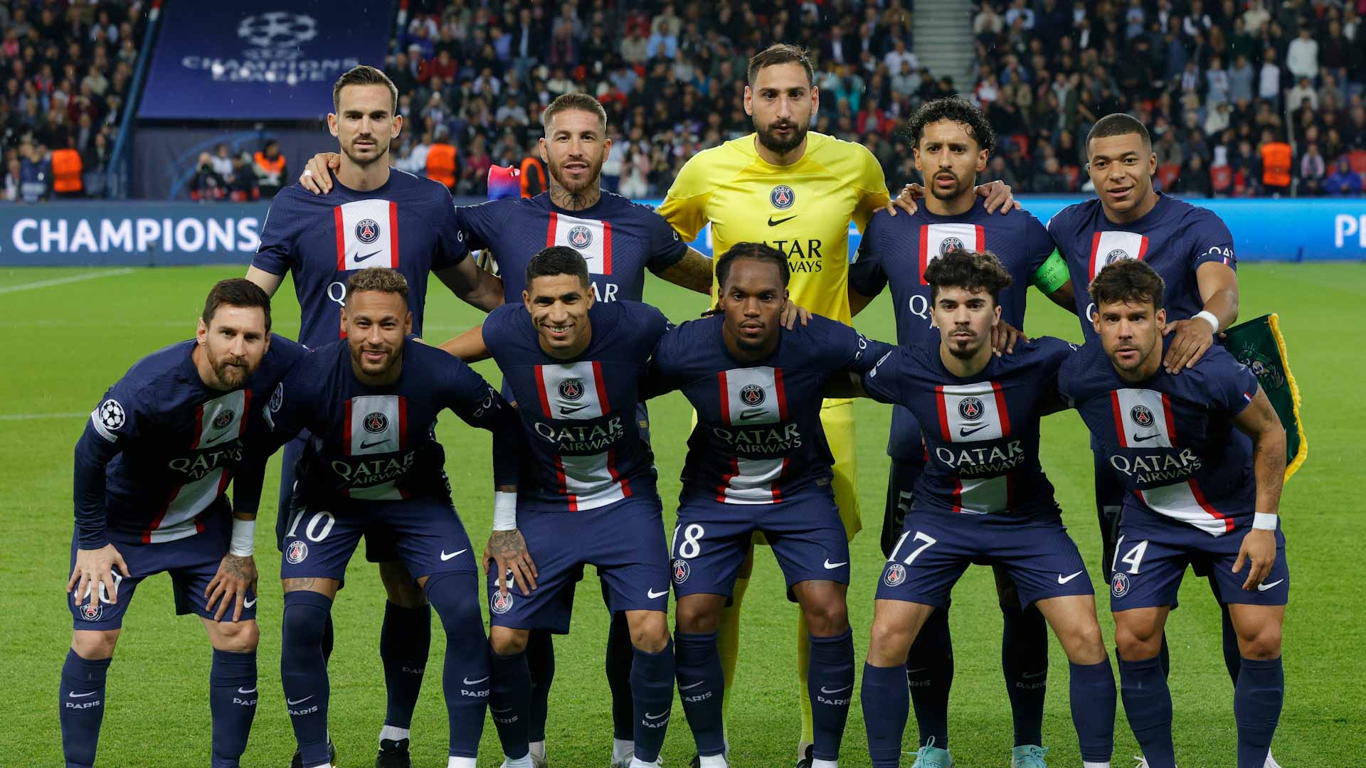 Image for the title: Messi, Mbappe double up as PSG hit seven 