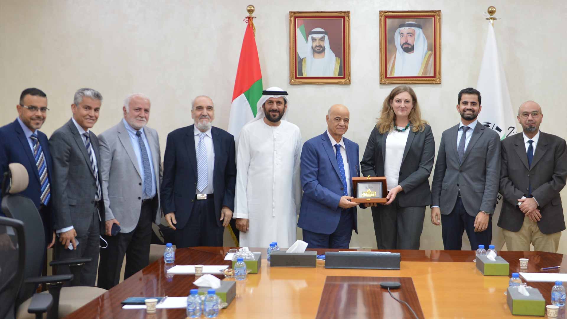 صورة بعنوان: جامعة الشارقة تبحث سبل التعاون مع منظمة جيه دي آر إف غير الربحية 