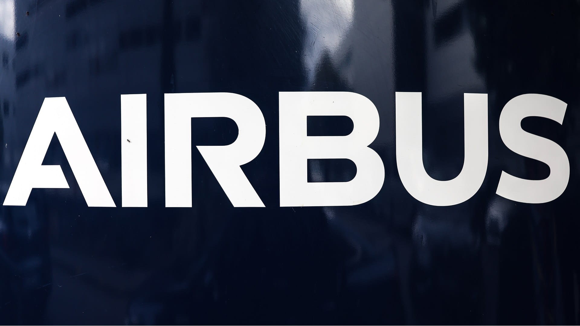 Image for the title: Airbus net profit up 65% in third quarter to 667 mn euros 