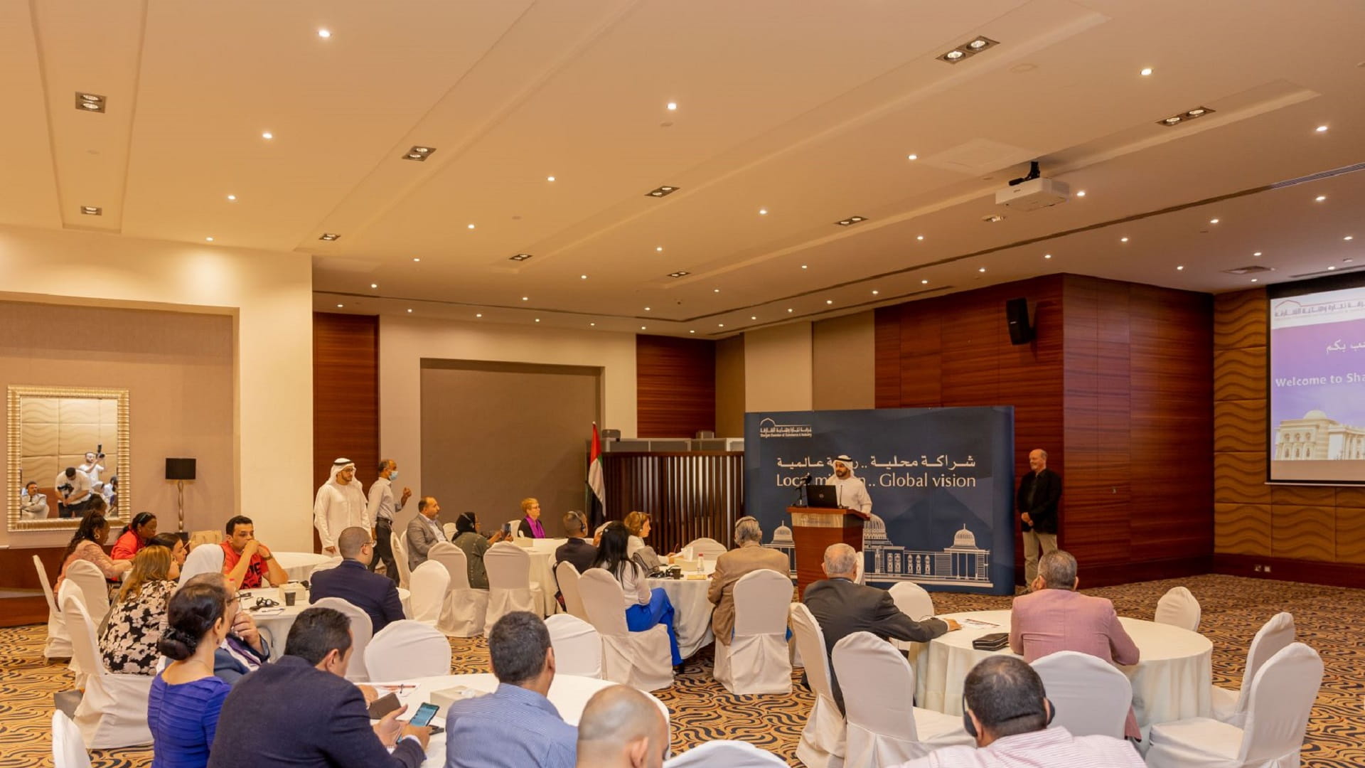 صورة بعنوان: هيئة الشارقة للكتاب تثري تجارب الناشرين العرب بأفضل الممارسات 