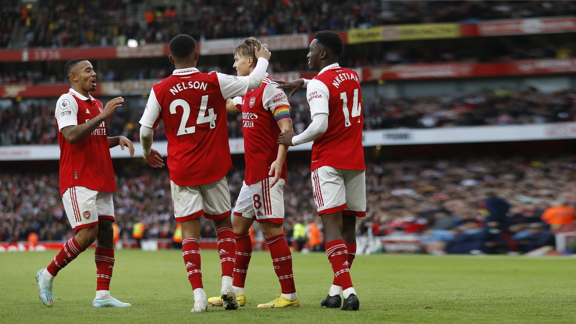 صورة بعنوان: أرسنال يستعيد صدارة الدوري الإنجليزي الممتاز 