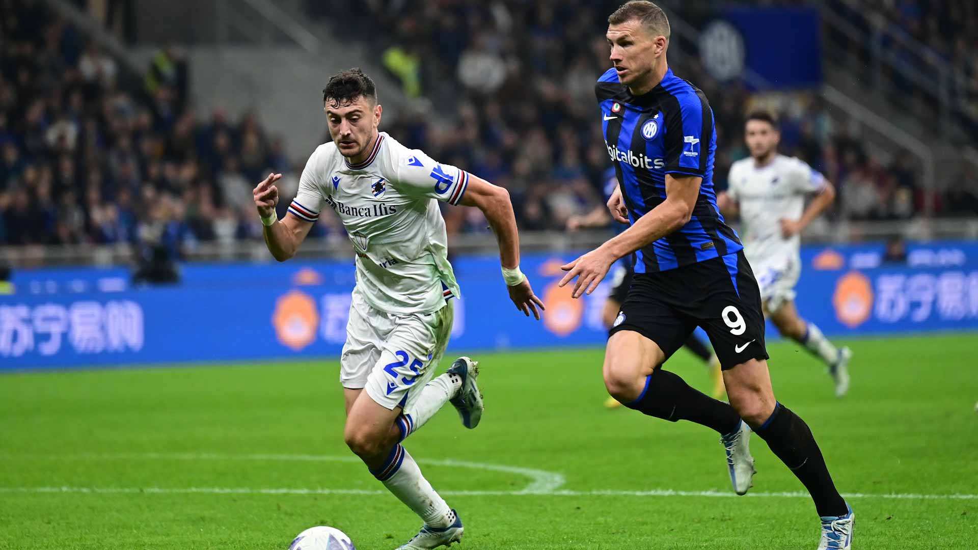 صورة بعنوان: إنتر ميلان يواصل صحوته في الدوري الإيطالي لكرة القدم  