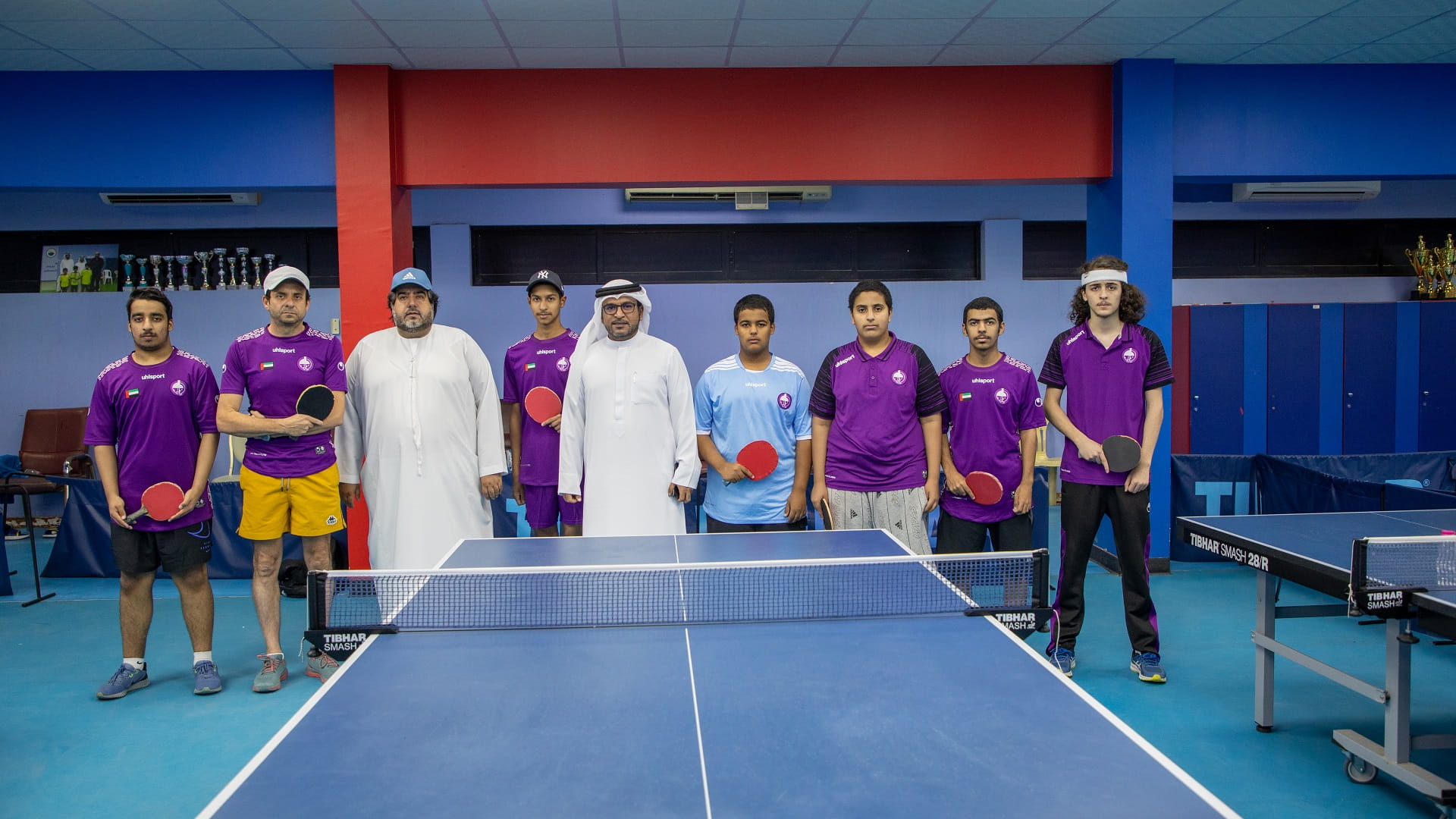 صورة بعنوان: إدارة نادي الذيد تتفقد استعدادات لاعبيها في "تنس الطاولة" 