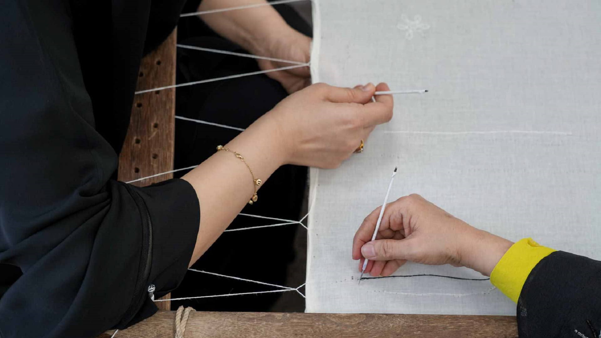 Image for the title: Irthi cooperates with Beyg to introduce 20 Emirati craftswomen 