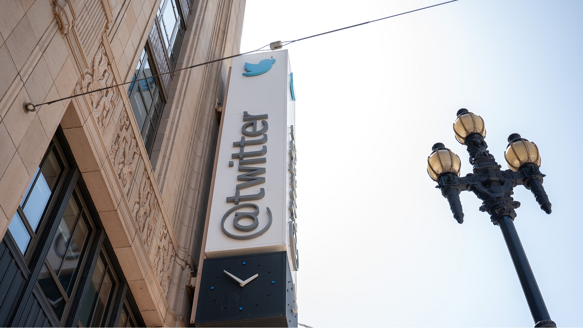 Image for the title: Twitter says it is actively testing edit button 
