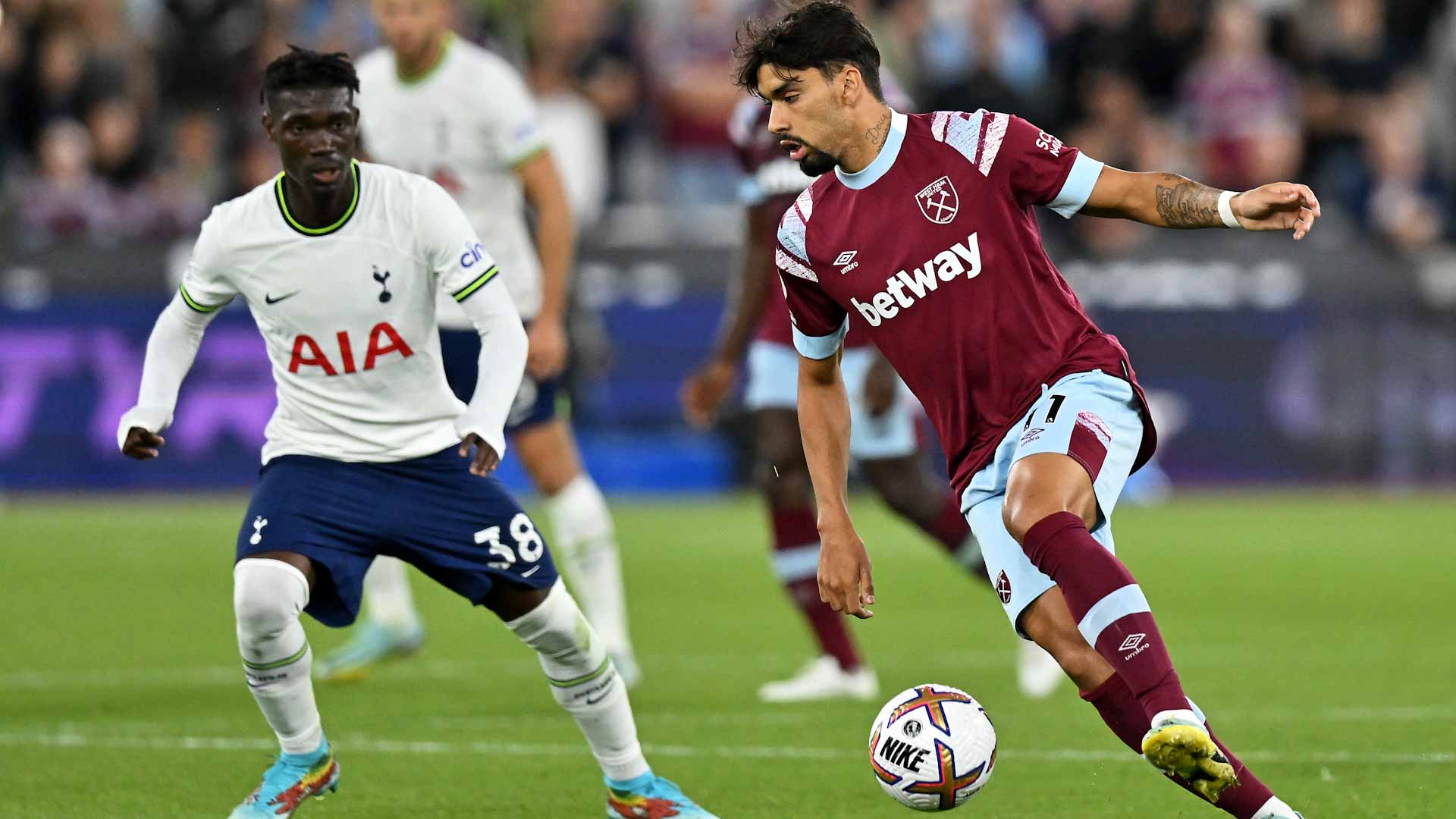 صورة بعنوان: ويستهام يخطف نقطة تعادل إيجابي من أمام توتنهام بالدوري الإنجليزي 