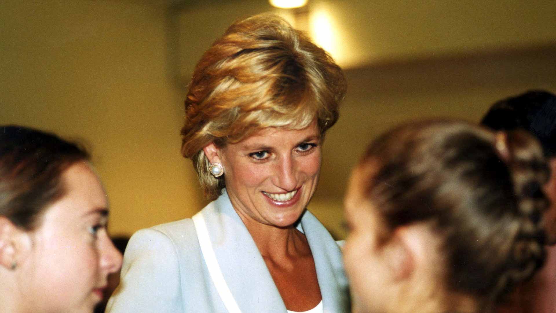 صورة بعنوان: فيغاس.. معرض جديد للأميرة ديانا يتيح لزواره التمتع بزفاف ملكي خاص 