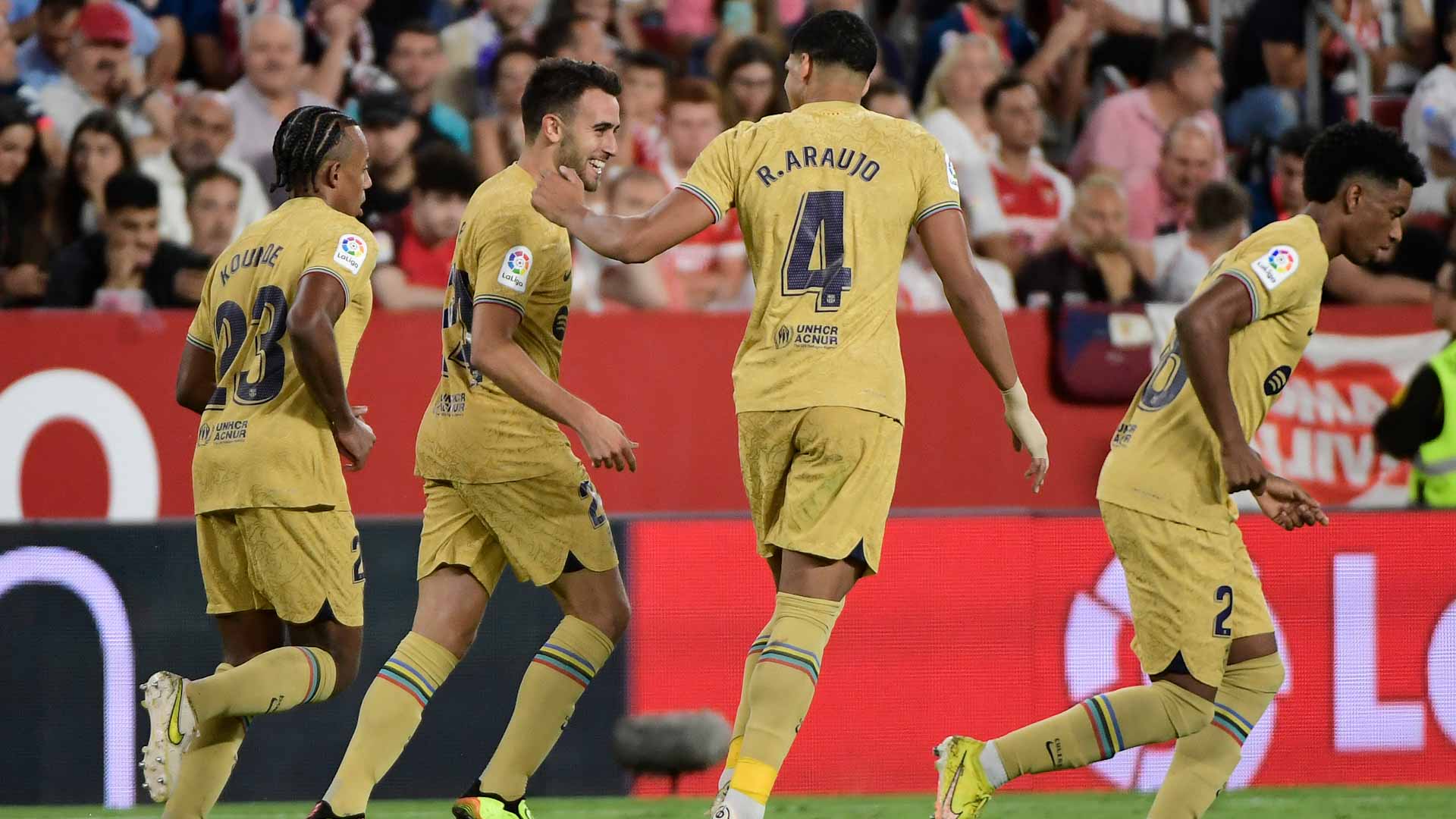 صورة بعنوان: برشلونة يقسو على إشبيلية في الدوري الإسباني لكرة القدم  