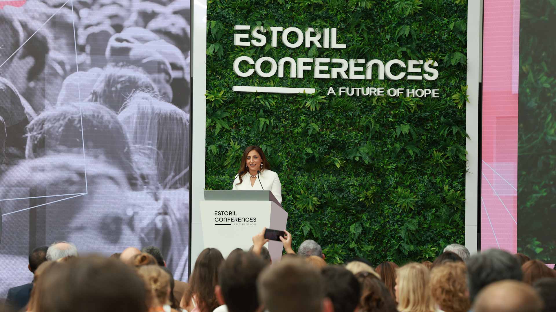 Image for the title: Bodour Al Qasimi delivers speech on diversity in publishing 