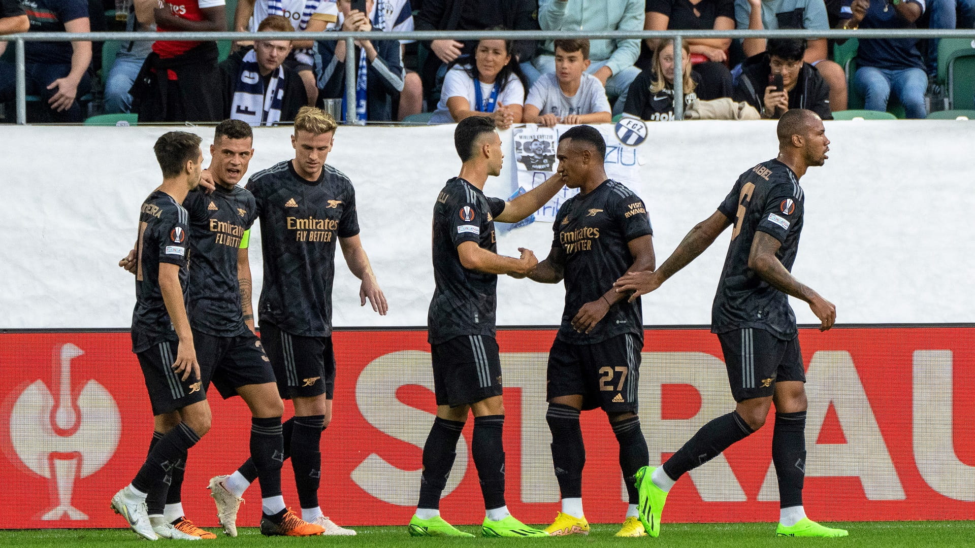 صورة بعنوان: أرسنال الإنجليزي يعبر زيورخ في الدوري الأوروبي 