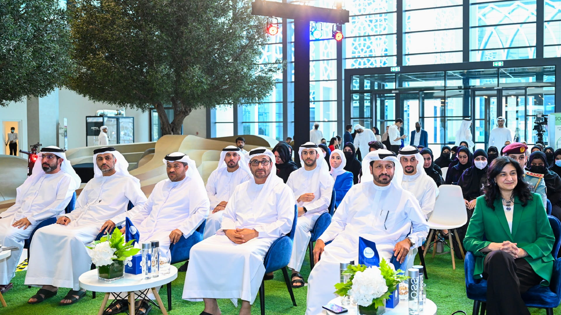 صورة بعنوان: شرطة الشارقة تشارك بورقة عمل عن الذكاء الاصطناعي في منتدى "شراع" 