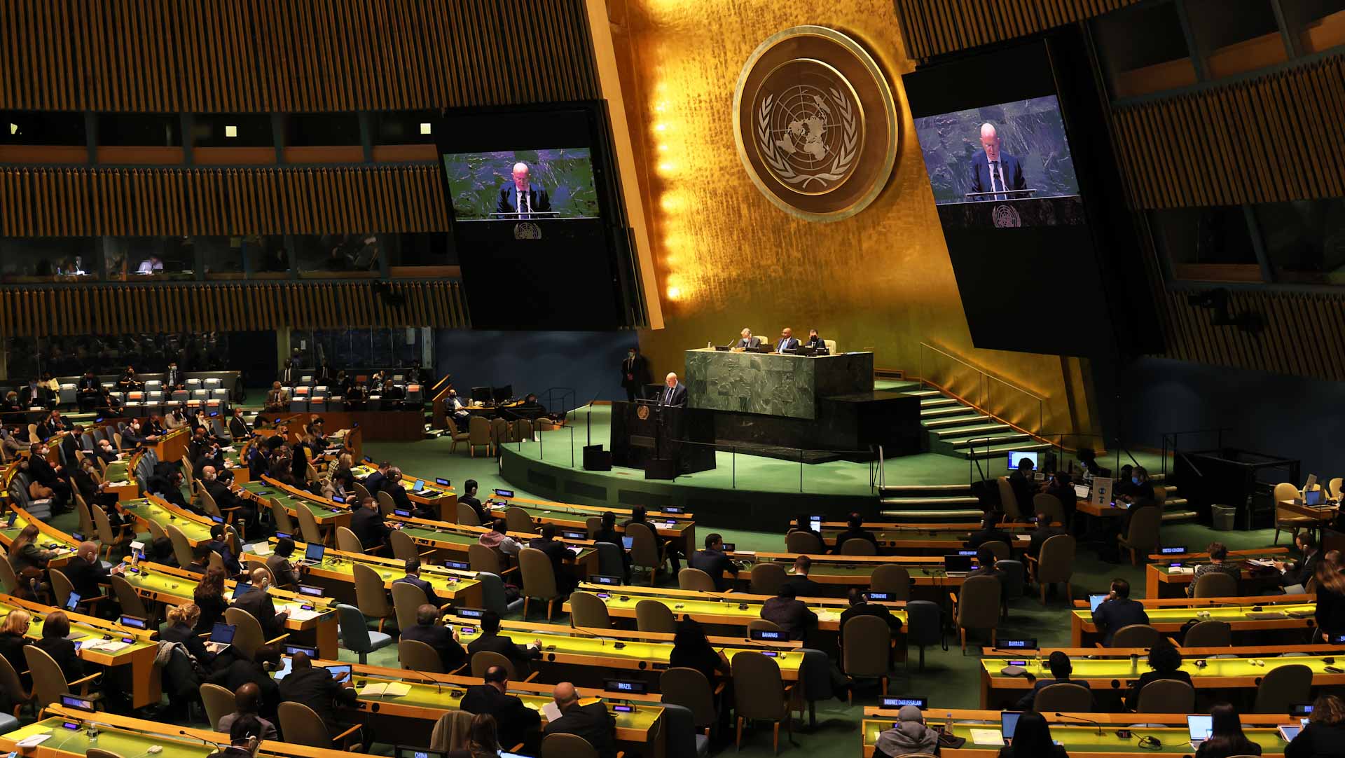 صورة بعنوان: الأمم المتحدة: العالم تراجع 5 سنوات في الصحة والتعليم والمعيشة  