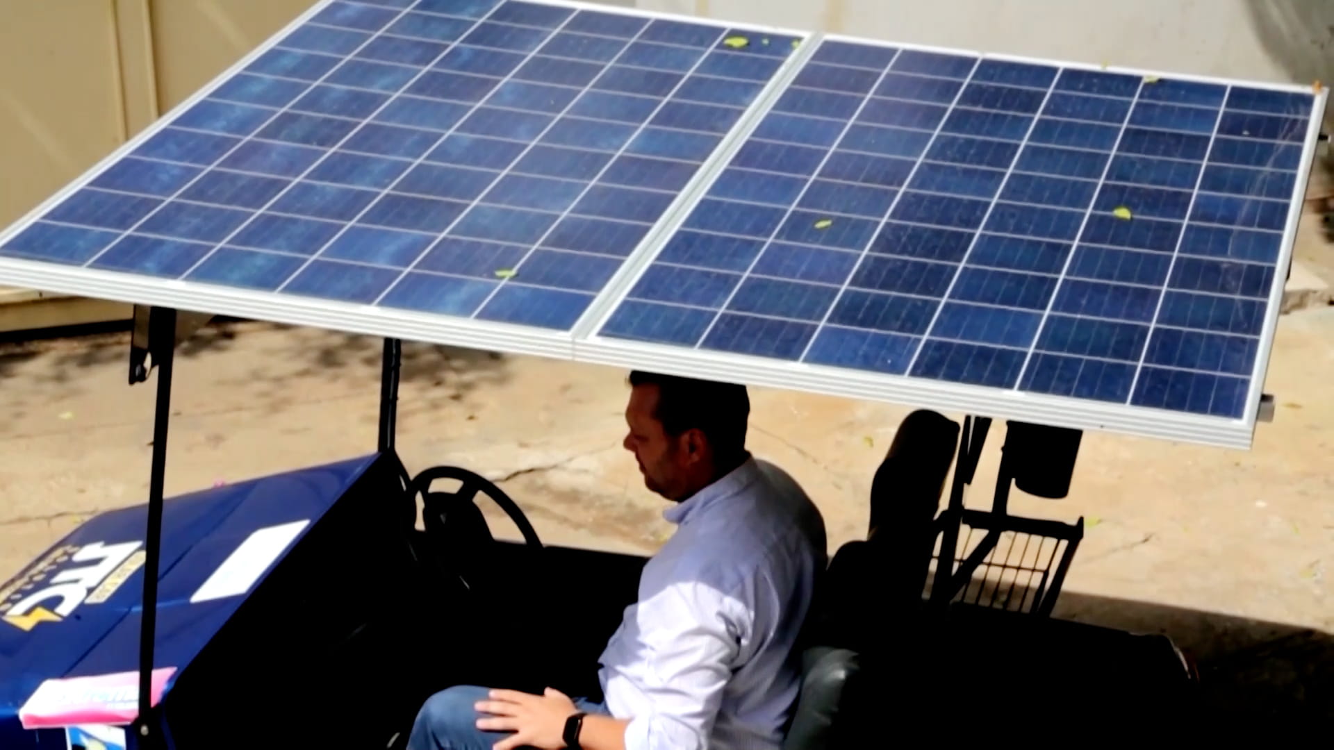 Image for the title: Solar-powered cars offer Venezuelans escape from fuel lines 