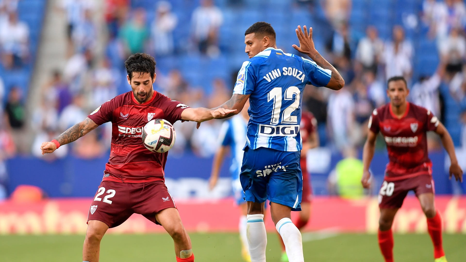 صورة بعنوان: إشبيلية يحقق فوزه الأول بالدوري الإسباني هذا الموسم  
