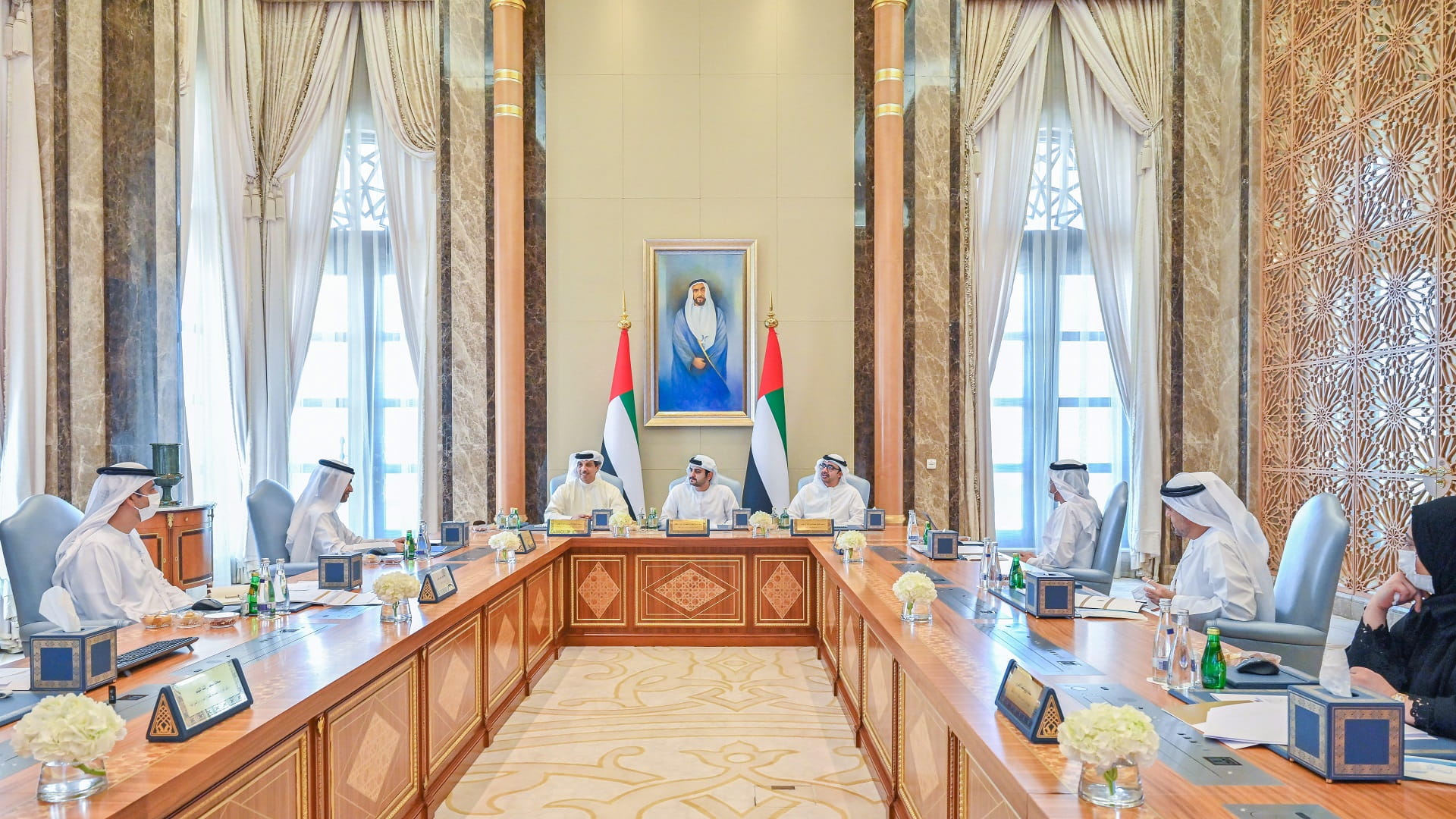 Image for the title: Maktoum bin Mohammed chairs meeting of General Budget Committee 
