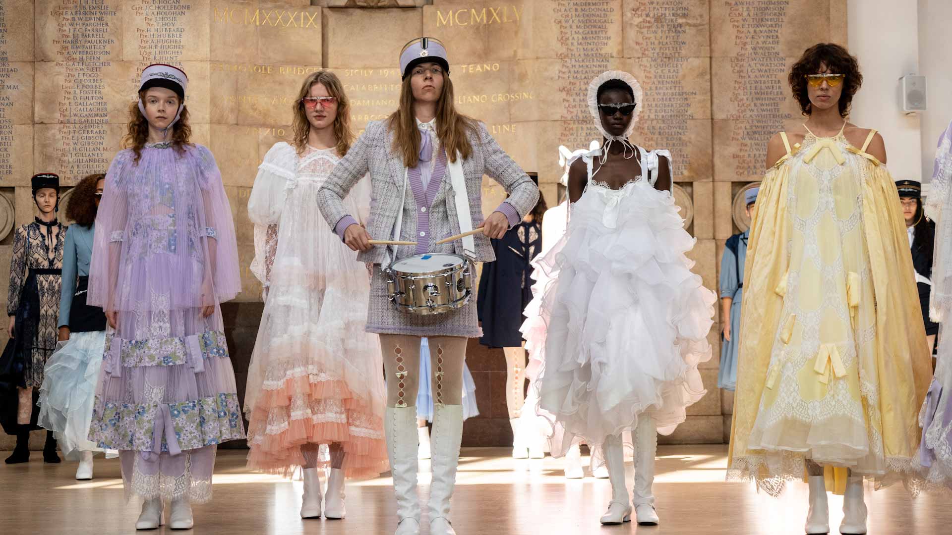 Image for the title: London Fashion Week begins with tributes to Queen Elizabeth 