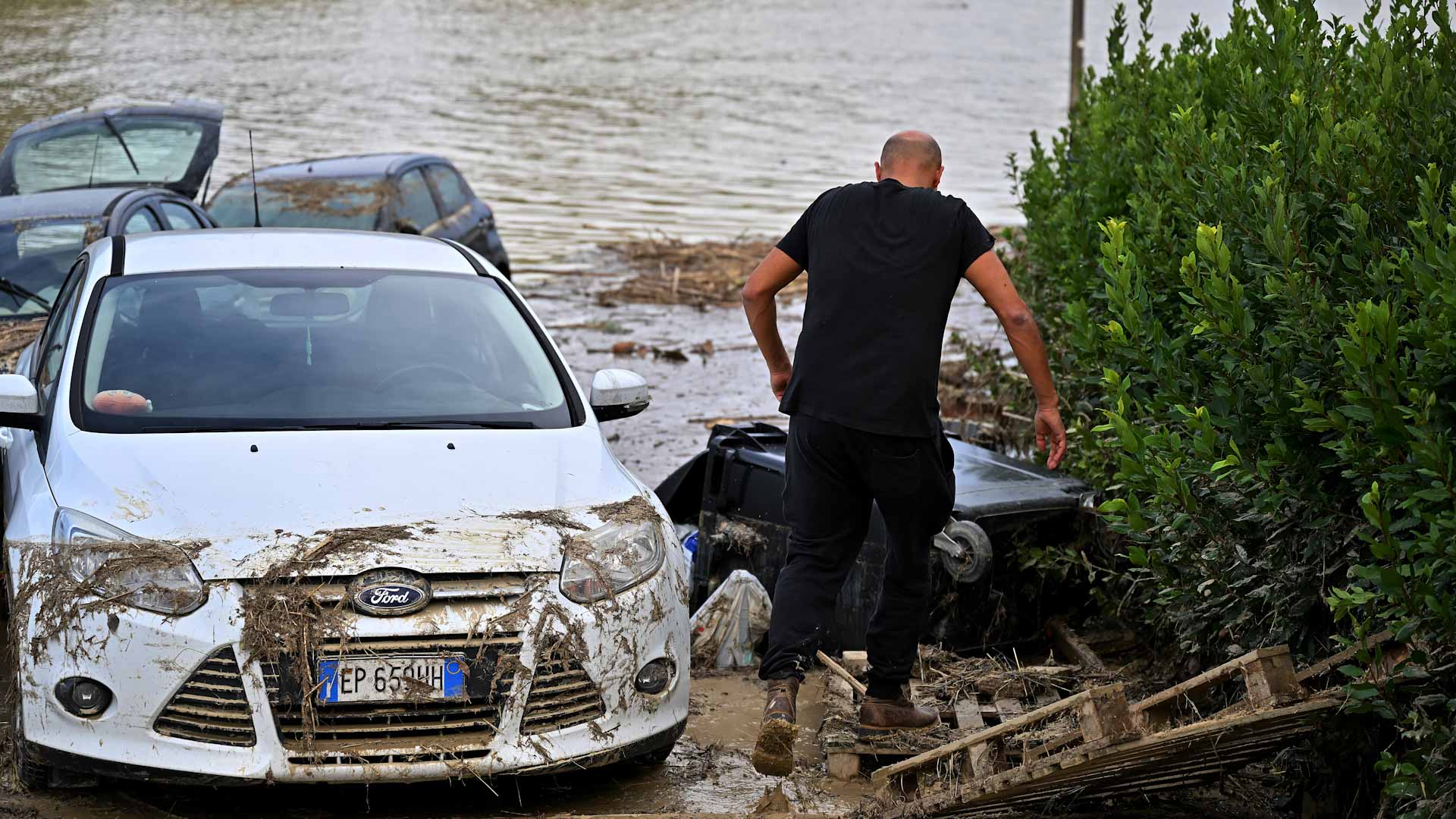 Image for the title: At least nine dead as flash floods hit central Italy 