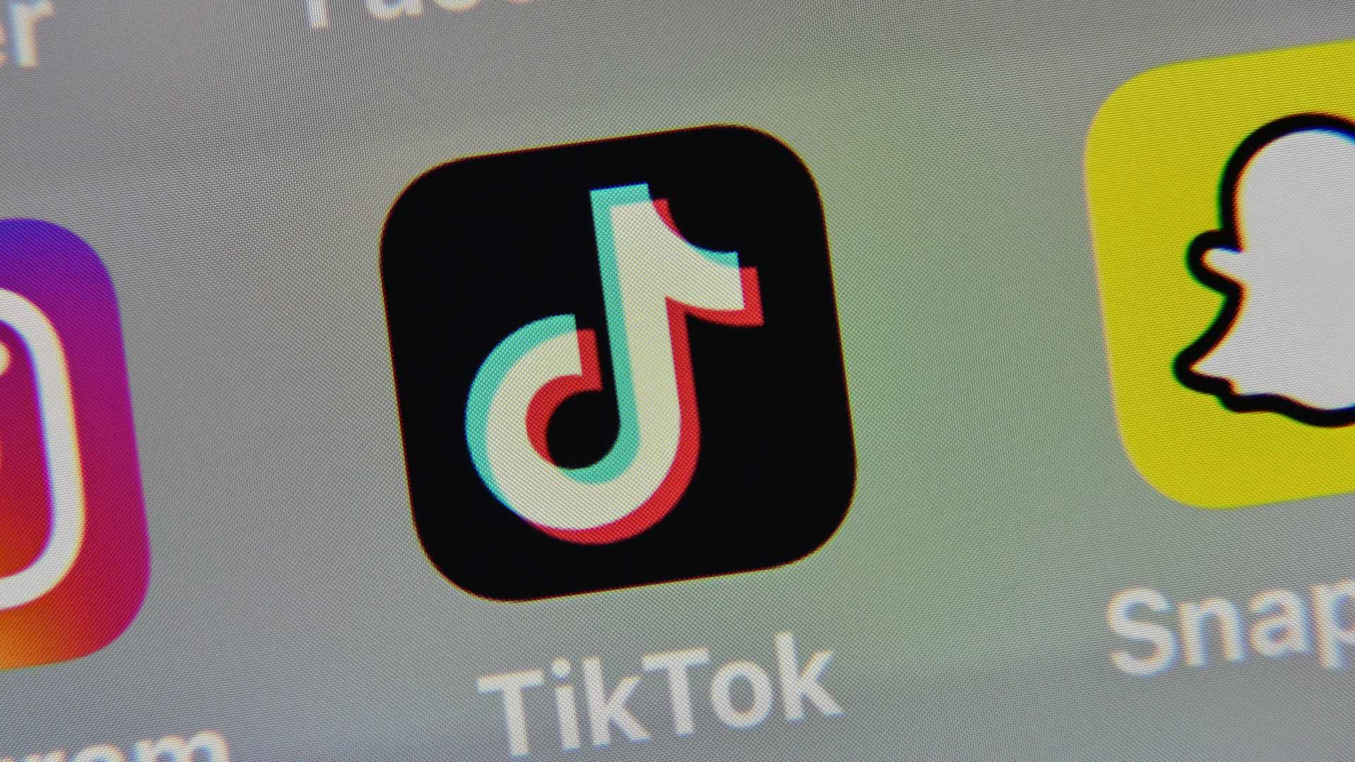 Image for the title: TikTok adds authenticity feature that mirrors BeReal 