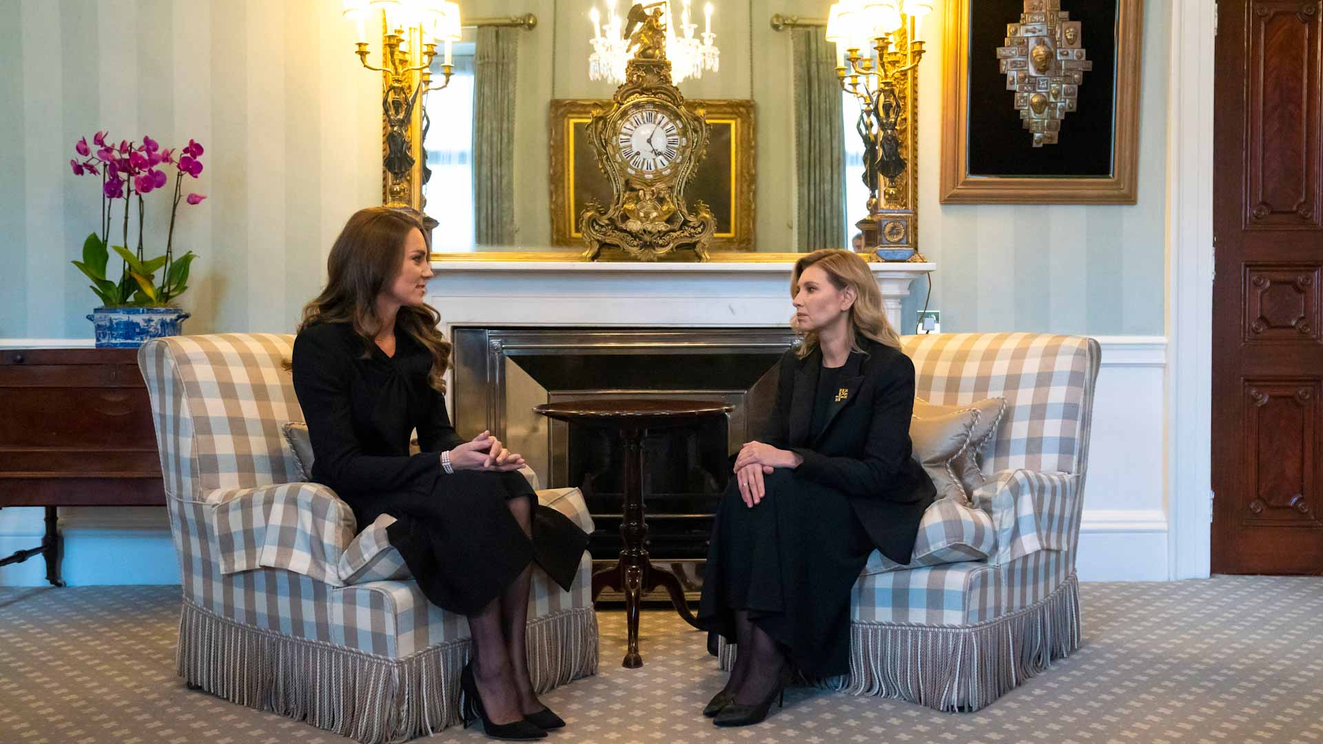 Image for the title: UK's Princess of Wales meets Ukraine's first lady 