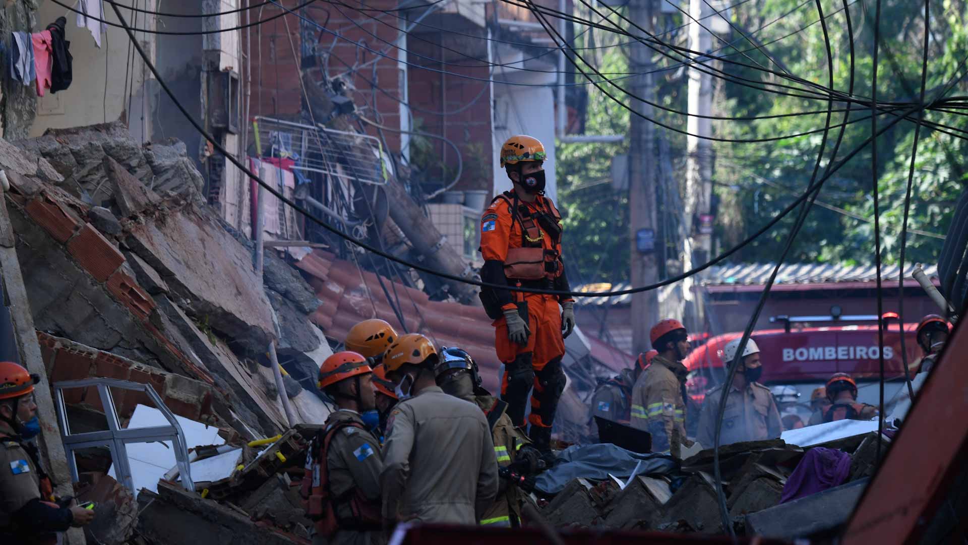 Image for the title: At least nine dead after warehouse collapse in Brazil 