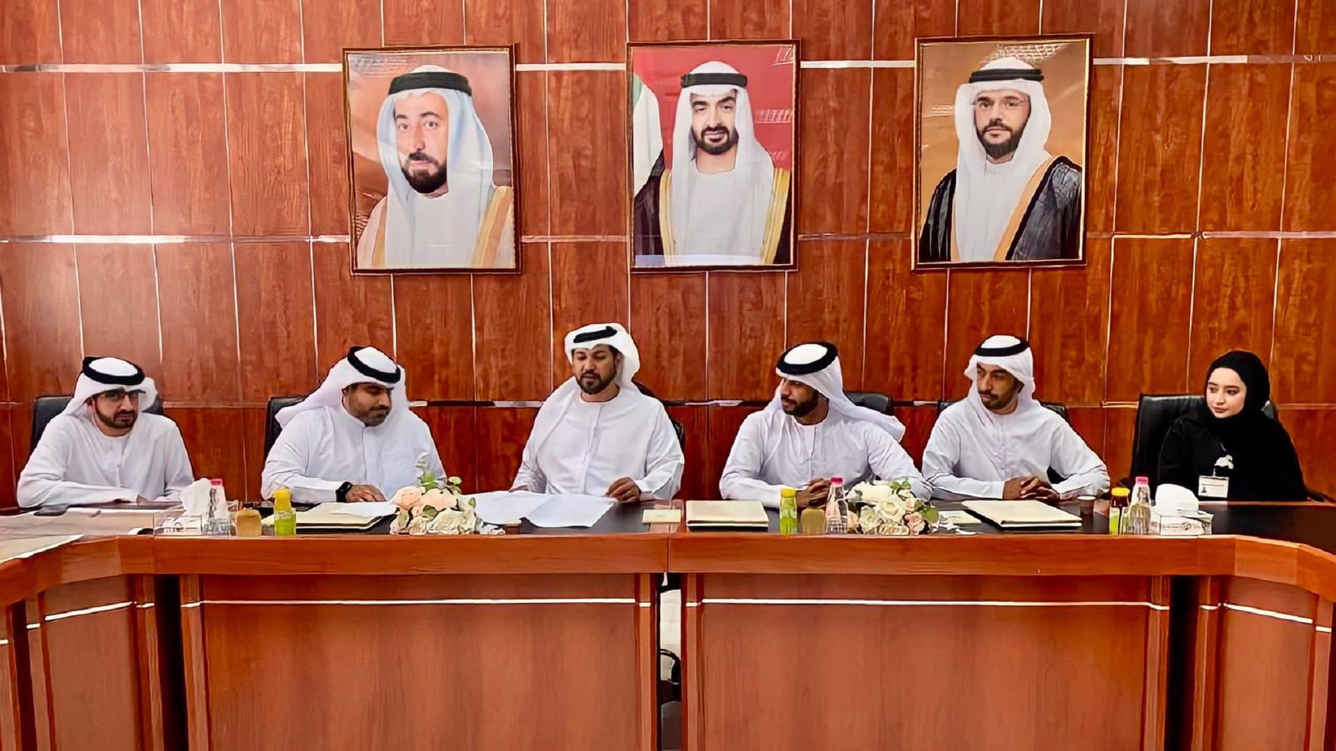 صورة بعنوان: بلدي وبلدية البطائح يناقشان مع "تخطيط الشارقة" الارتقاء بالخدمات 