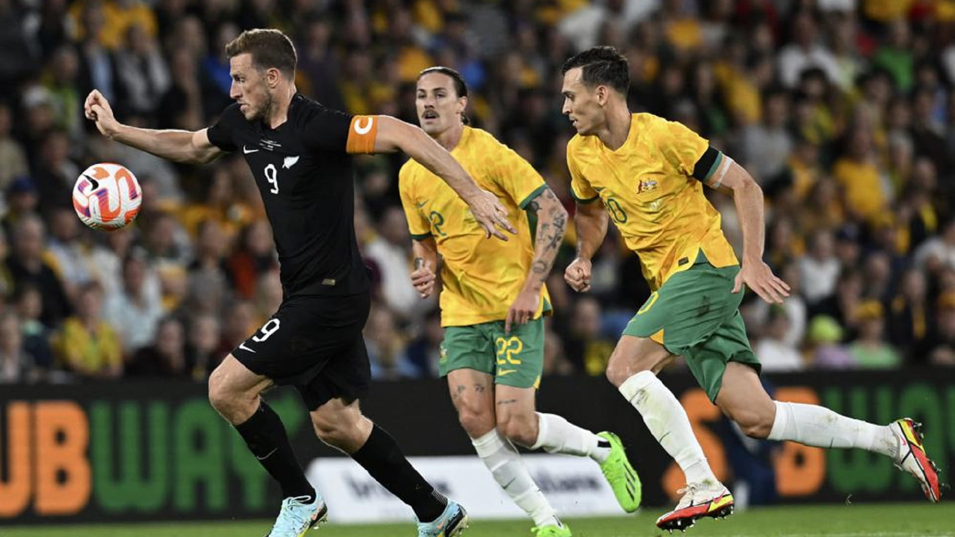 صورة بعنوان: منتخب أستراليا يتخطى نيوزيلندا ودياً استعداداً للمونديال 