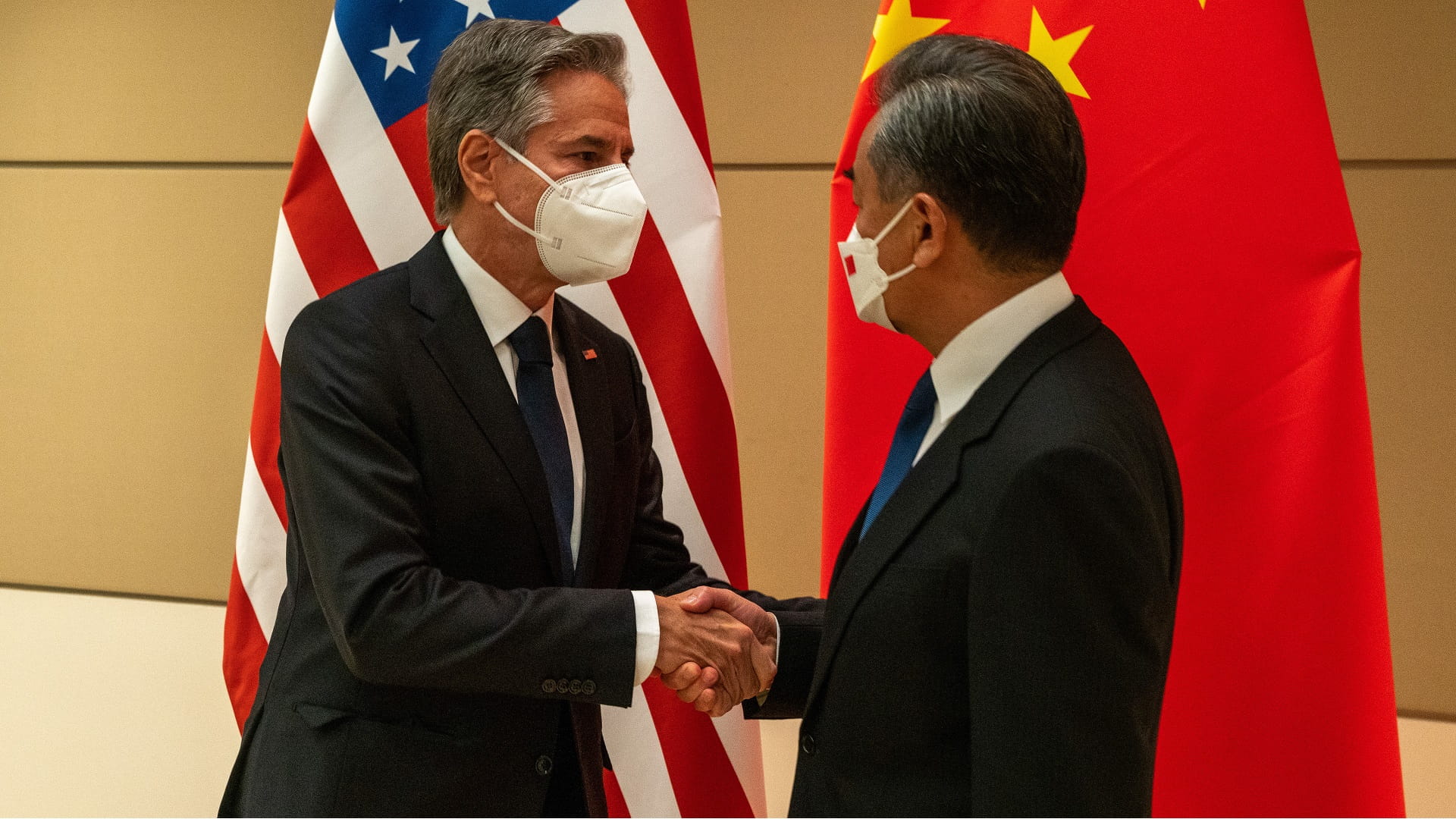 Image for the title: Blinken, Wang Yi discuss "need to maintain communication lines” 