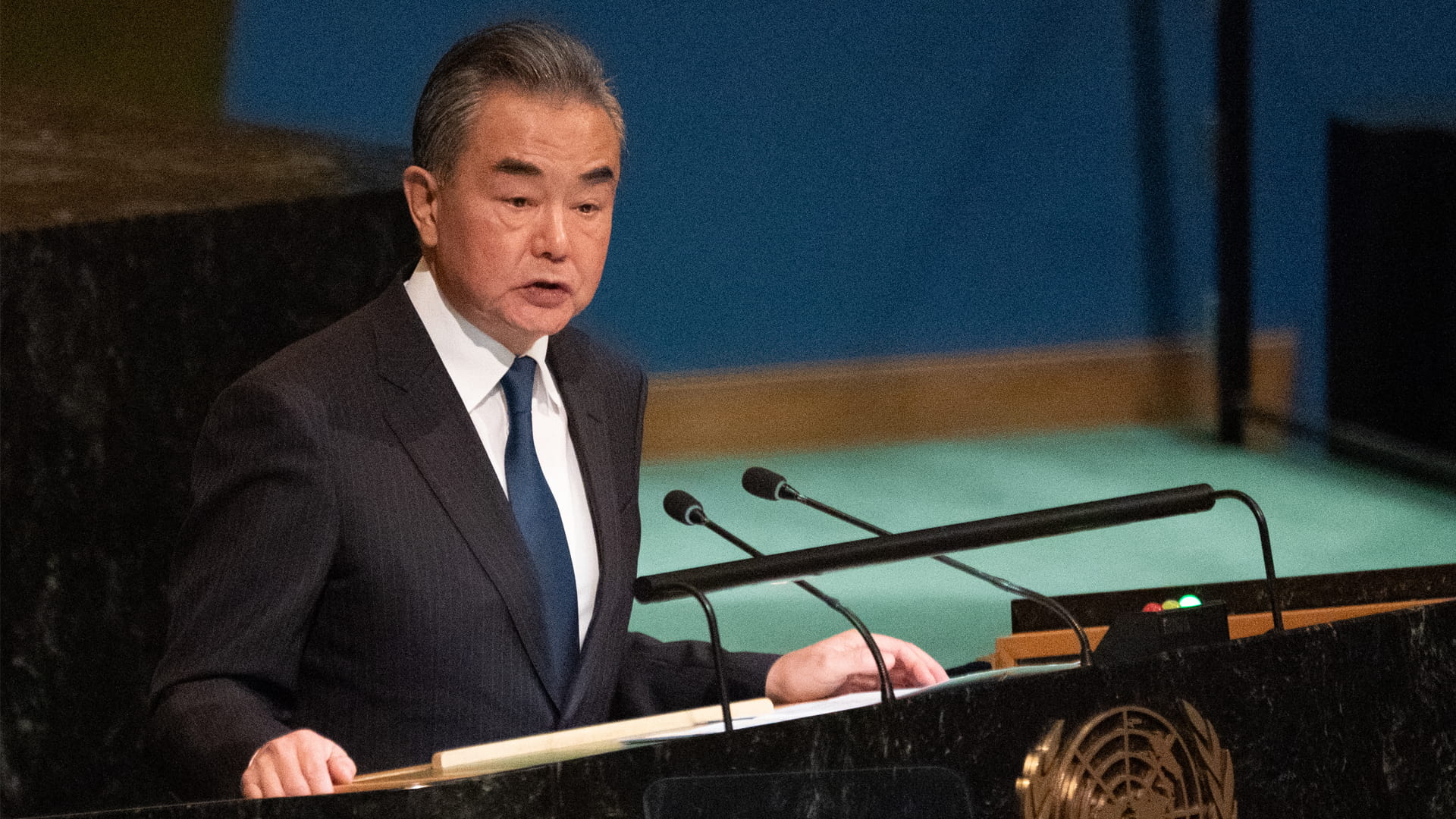 صورة بعنوان: الصين تدعو روسيا وأوكرانيا إلى إلى عدم ترك النزاع يتفاقم بينهما 